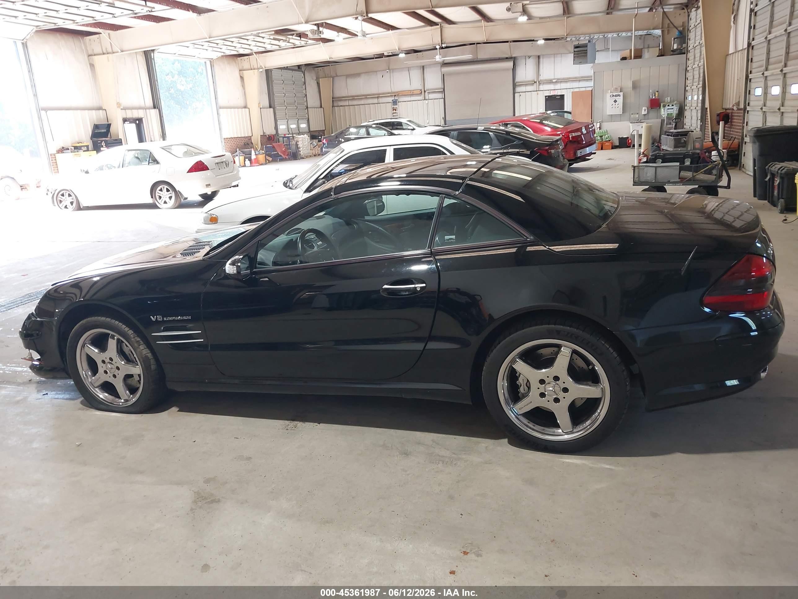 2004 Mercedes-benz Sl 55 Amg   Черный vin: WDBSK74F84F076903