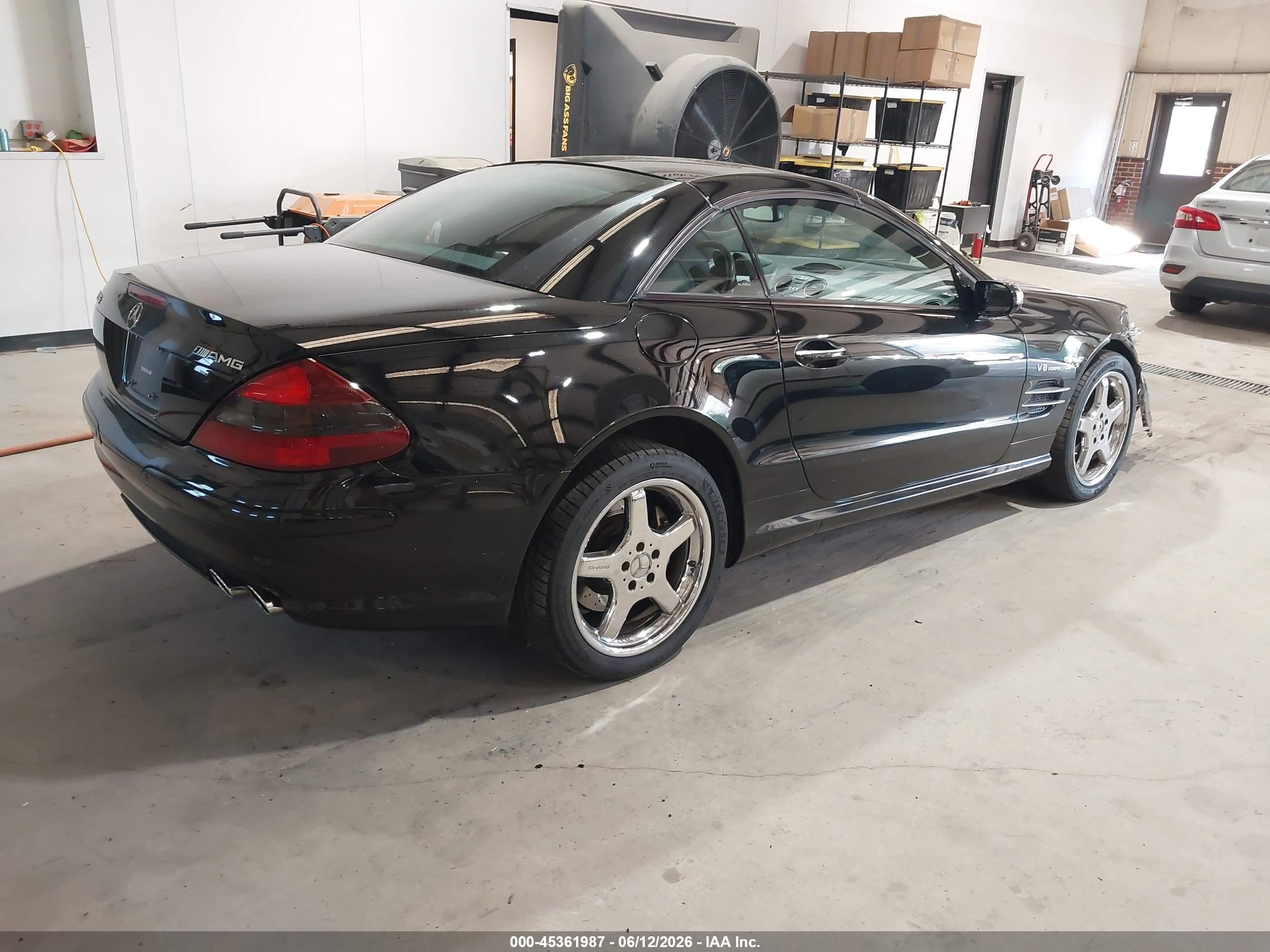 2004 Mercedes-benz Sl 55 Amg   Черный vin: WDBSK74F84F076903