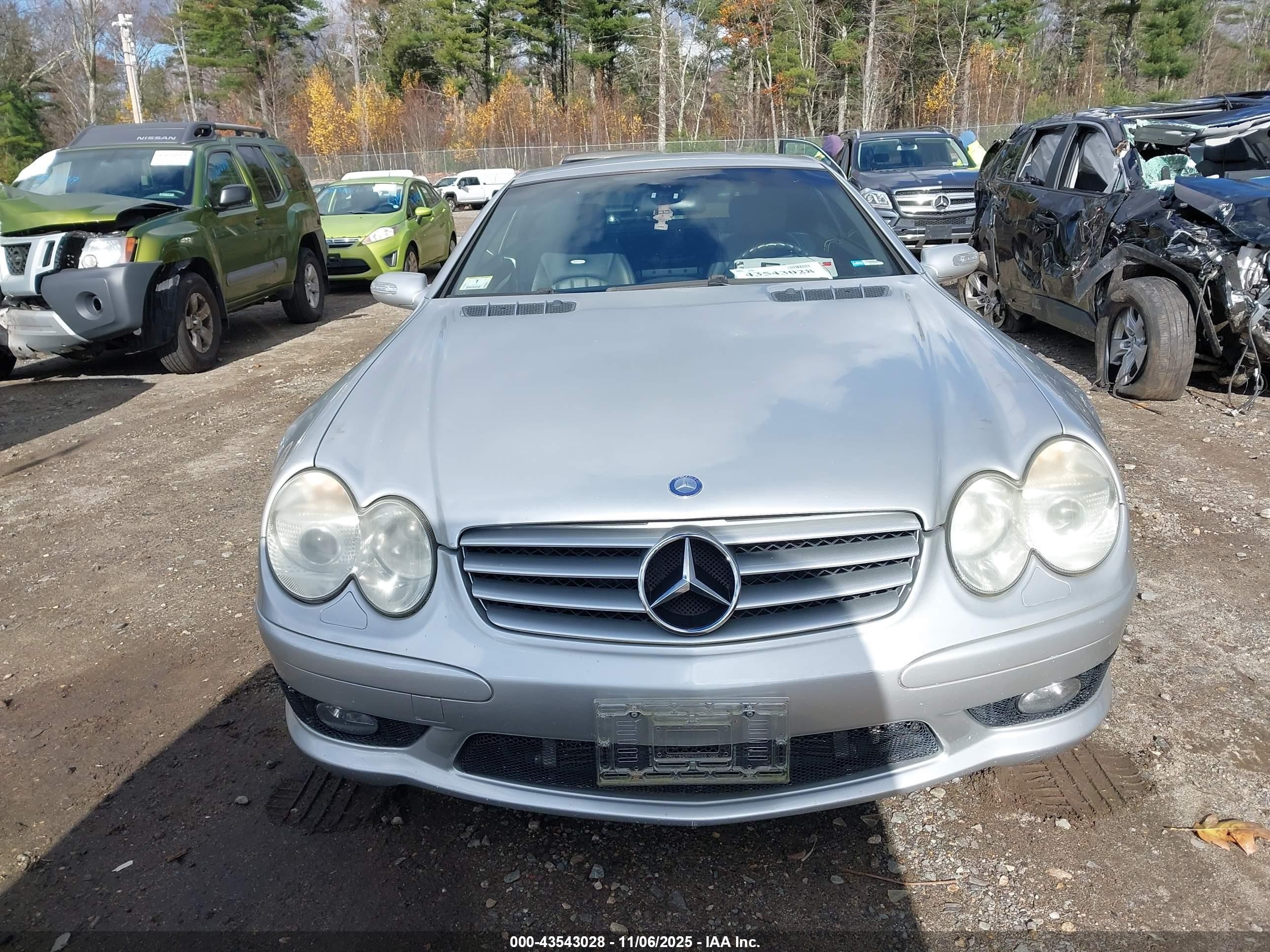 2004 Mercedes-benz Sl 55 Amg   Серебряный vin: WDBSK74F84F083043