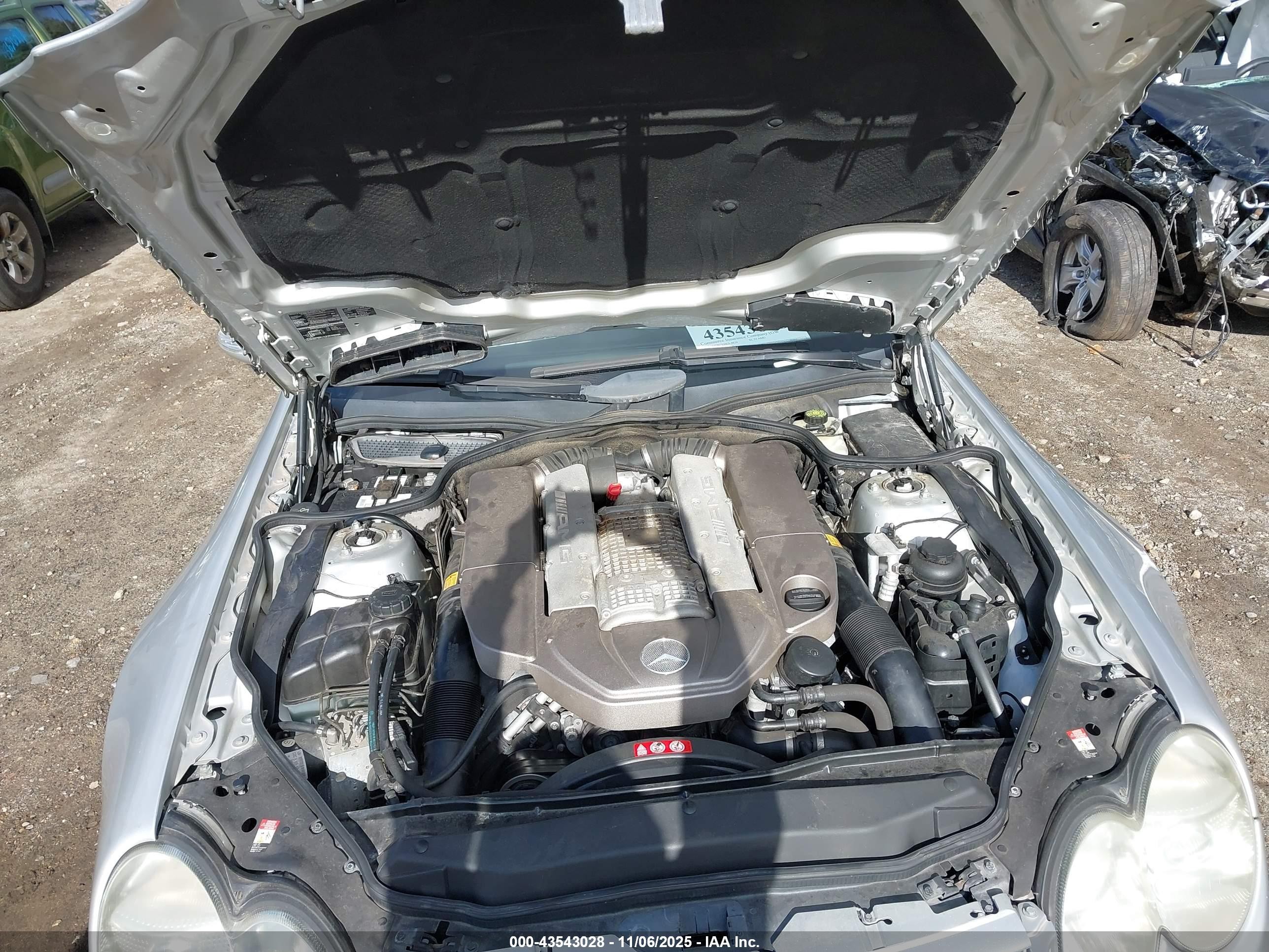 2004 Mercedes-benz Sl 55 Amg   Серебряный vin: WDBSK74F84F083043