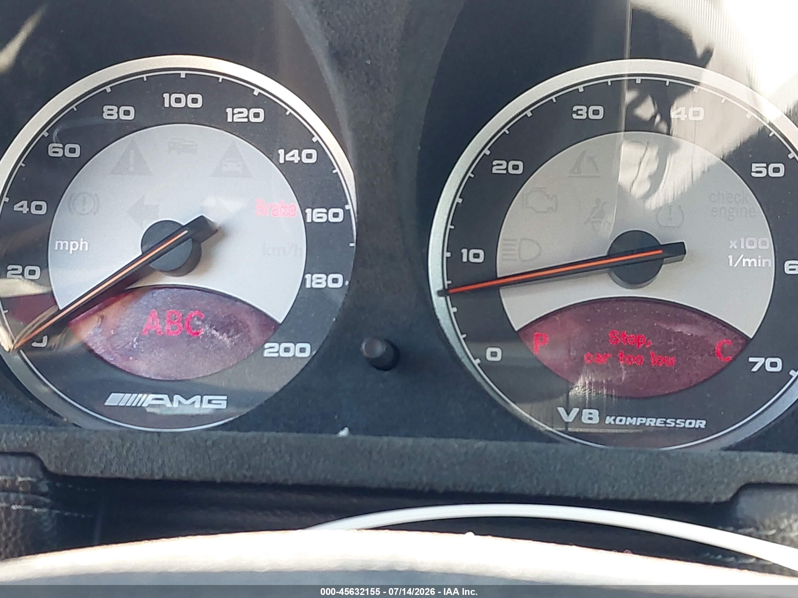2004 Mercedes-benz Sl 55 Amg   Red vin: WDBSK74F94F064954