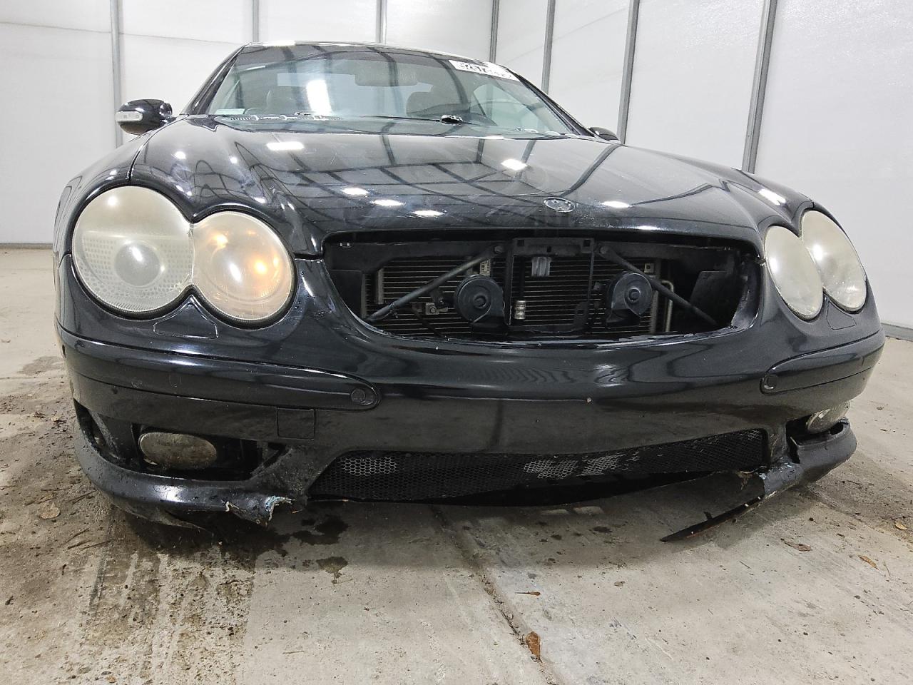 2003 Mercedes-benz Sl 500r Black vin: WDBSK75F03F007670 Damage: Front Bumper Reinforcement, Bent, 1 To 2 Inches