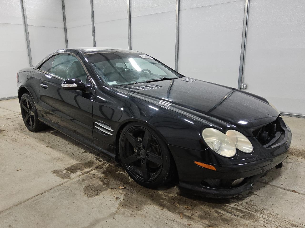 2003 Mercedes-benz Sl 500r Black vin: WDBSK75F03F007670 Damage: Right Rear Tire, Worn, Replacement Required