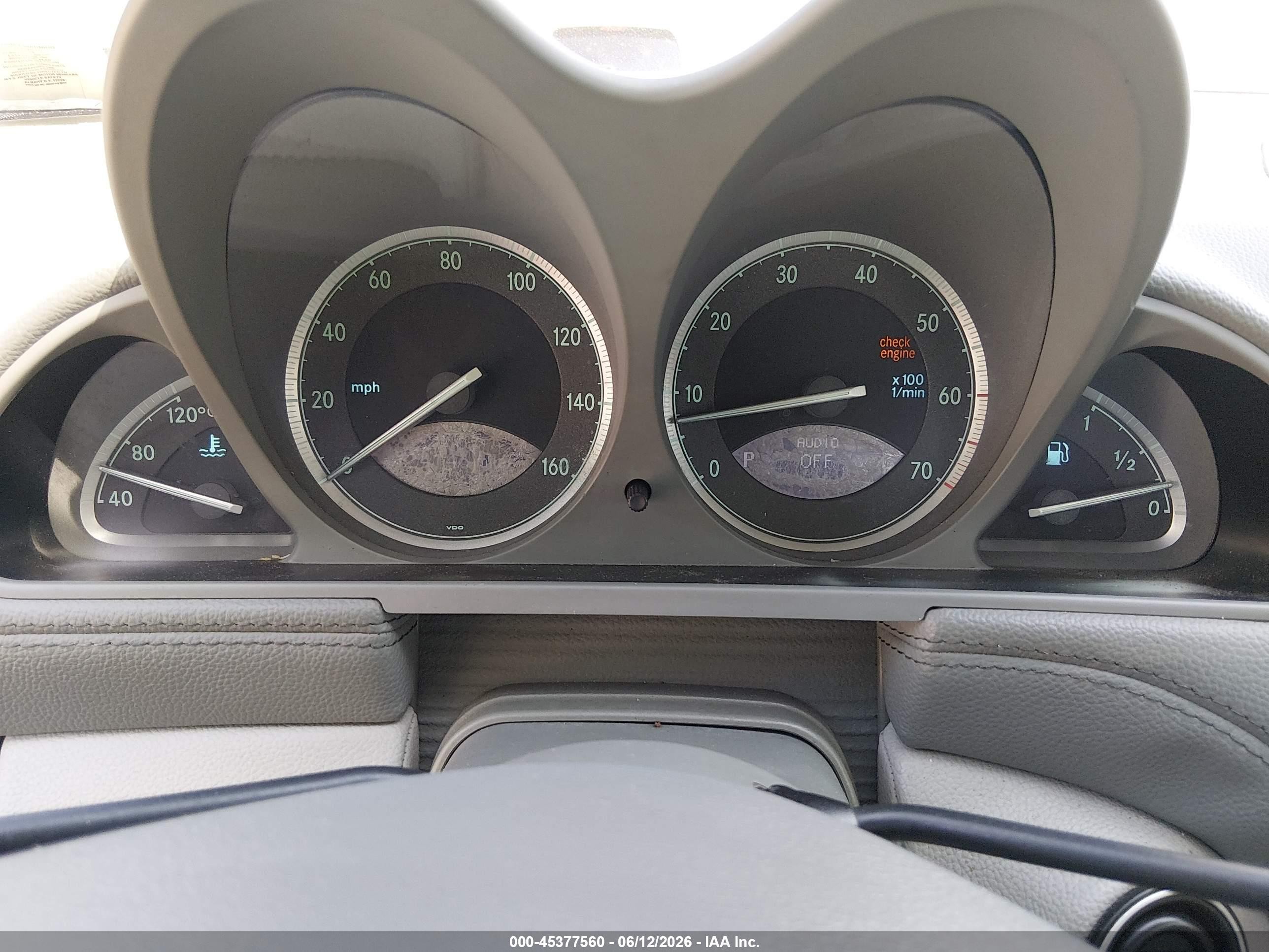 2004 Mercedes-benz Sl 500 Черный vin: WDBSK75F04F072410