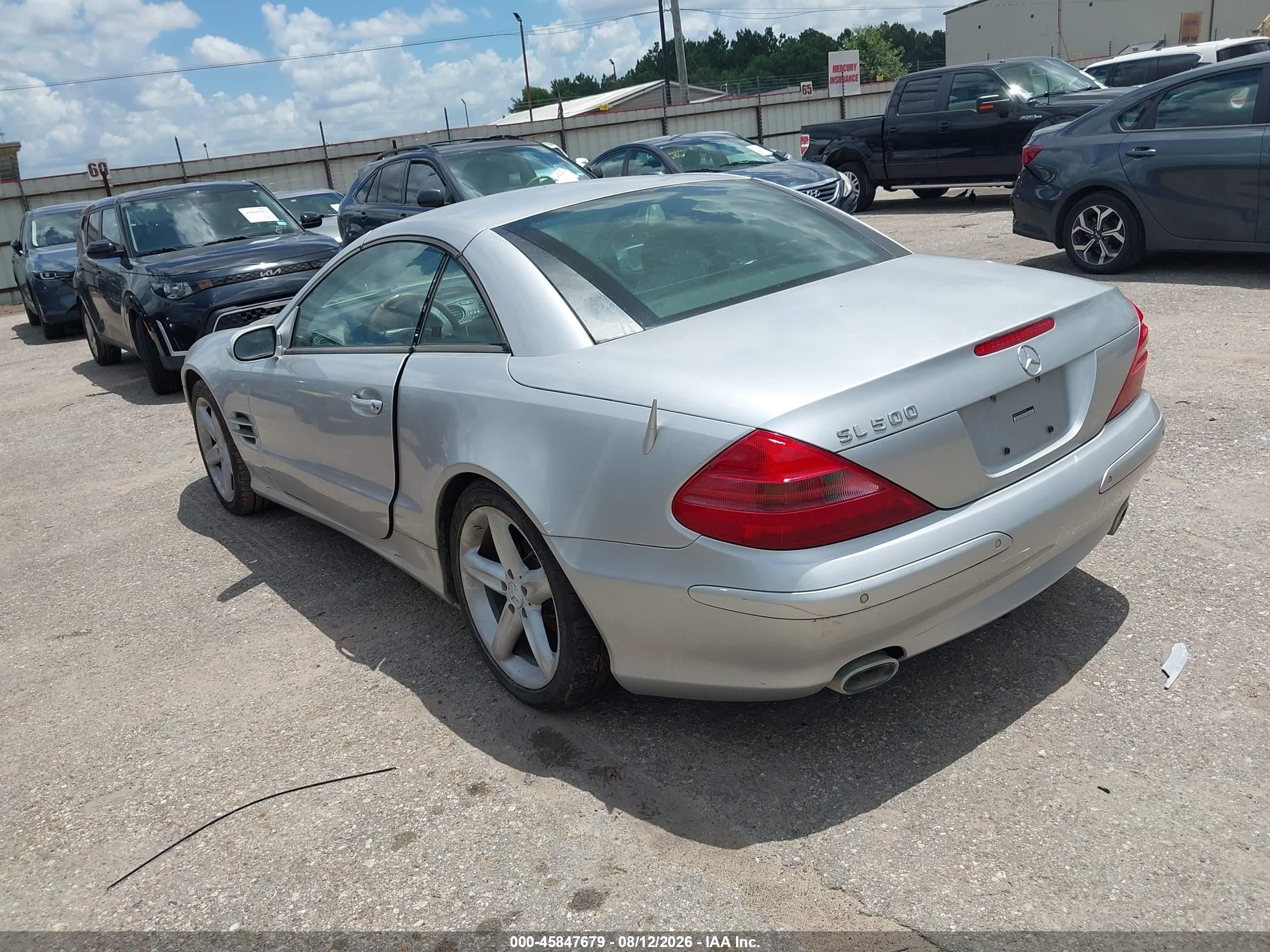 2005 Mercedes-benz Sl 500   Silver vin: WDBSK75F05F099169