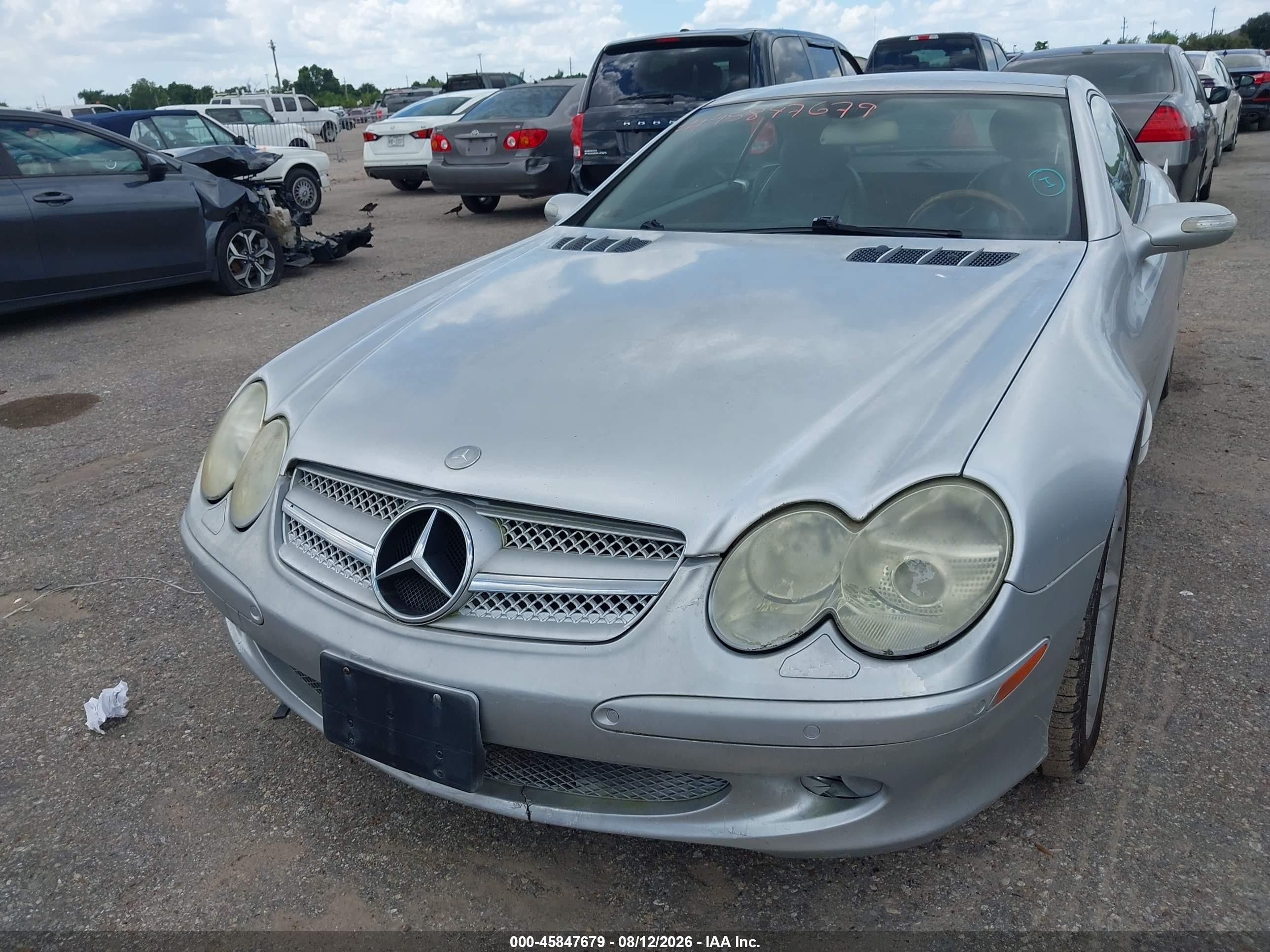 2005 Mercedes-benz Sl 500   Silver vin: WDBSK75F05F099169