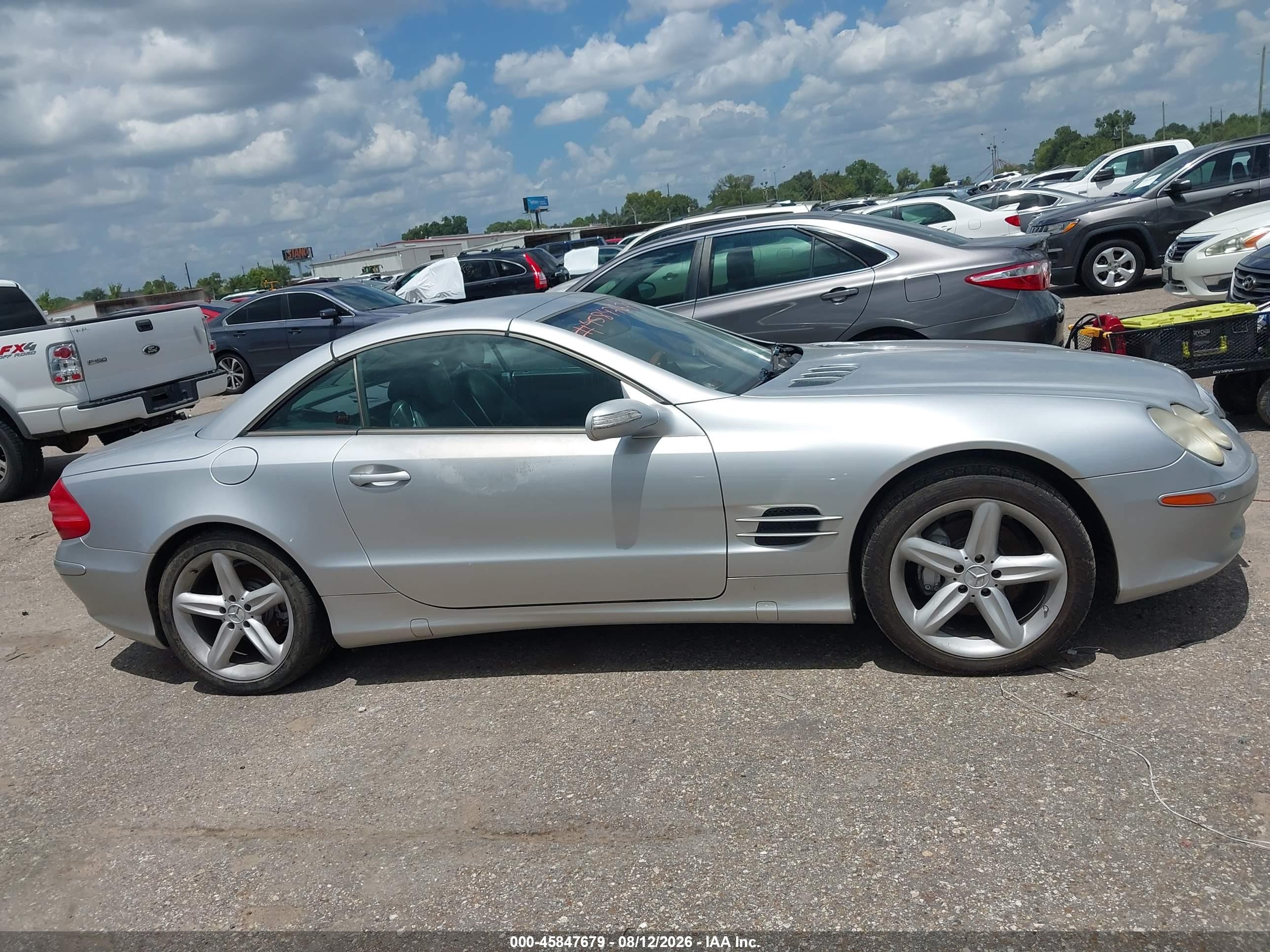 2005 Mercedes-benz Sl 500   Silver vin: WDBSK75F05F099169