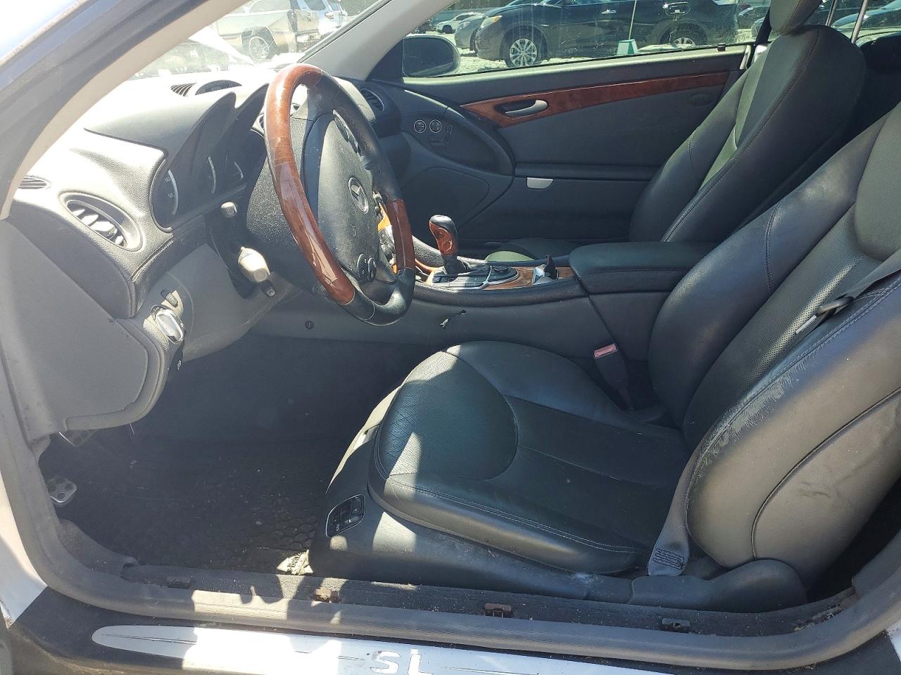 2004 Mercedes-benz Sl-class Silver vin: WDBSK75F13F049703