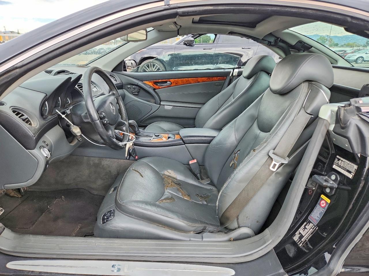 2004 Mercedes-benz Sl 500 Черный vin: WDBSK75F14F067412