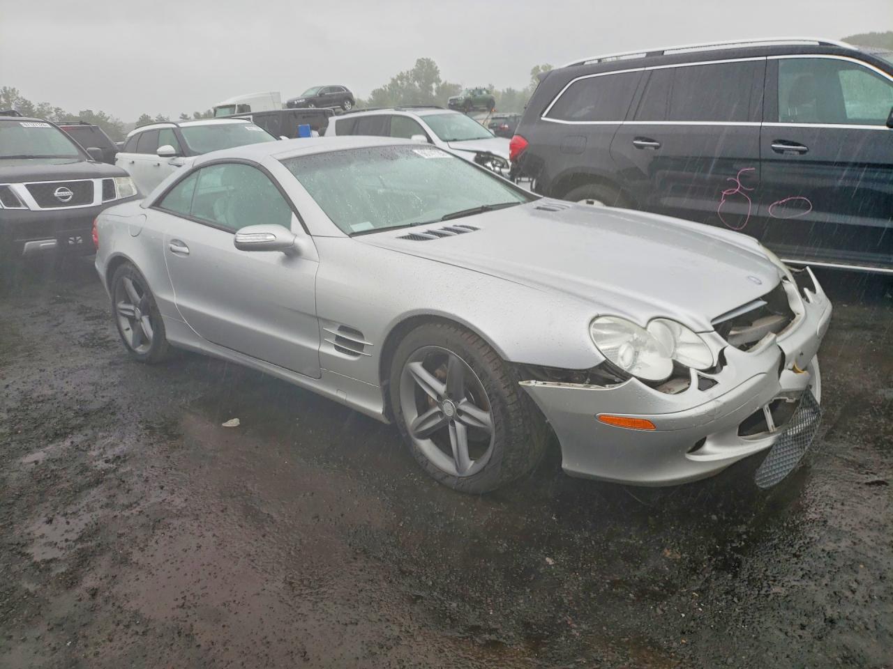 2004 Mercedes-benz Sl 500 Silver vin: WDBSK75F14F070181