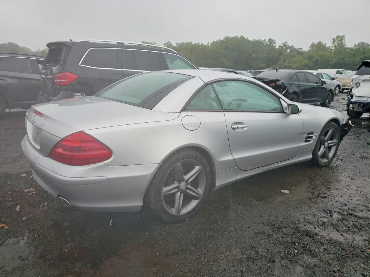 2004 Mercedes-benz Sl 500 Silver vin: WDBSK75F14F070181
