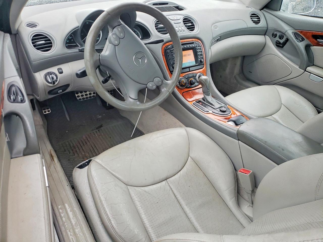 2004 Mercedes-benz Sl 500 Silver vin: WDBSK75F14F070181