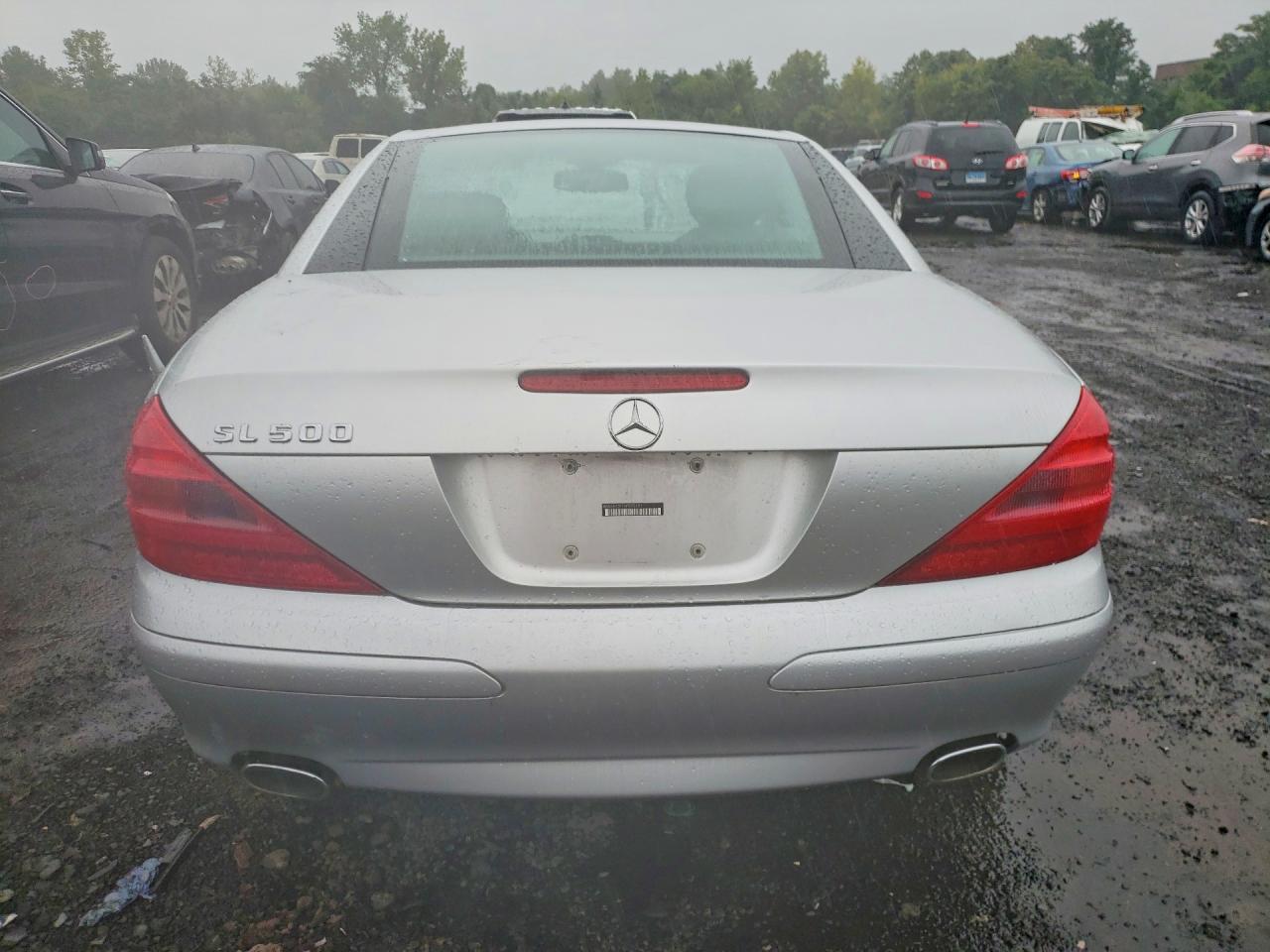 2004 Mercedes-benz Sl 500 Silver vin: WDBSK75F14F070181