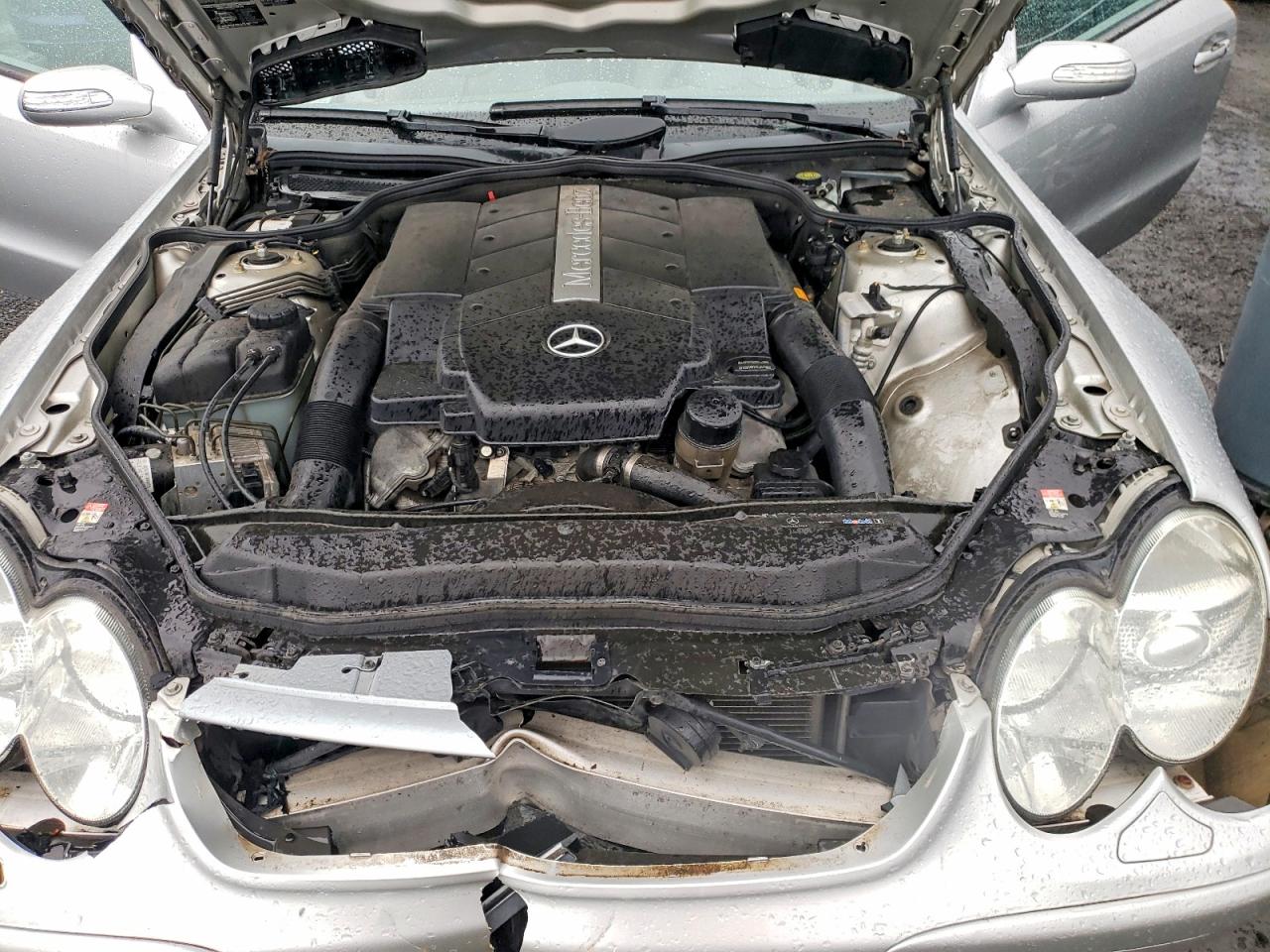 2004 Mercedes-benz Sl 500 Silver vin: WDBSK75F14F070181