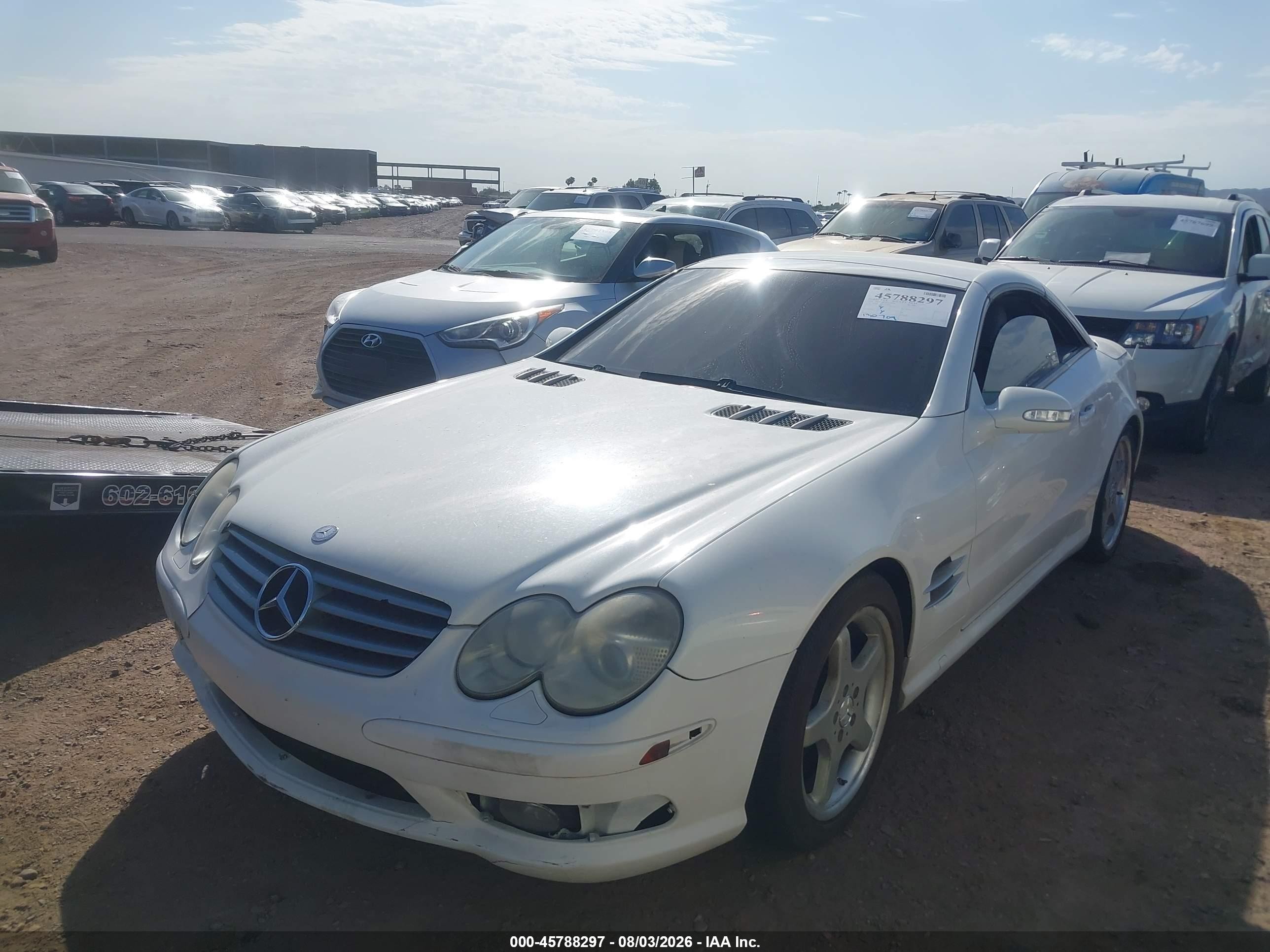 2003 Mercedes-benz Sl 500   White vin: WDBSK75F23F006648