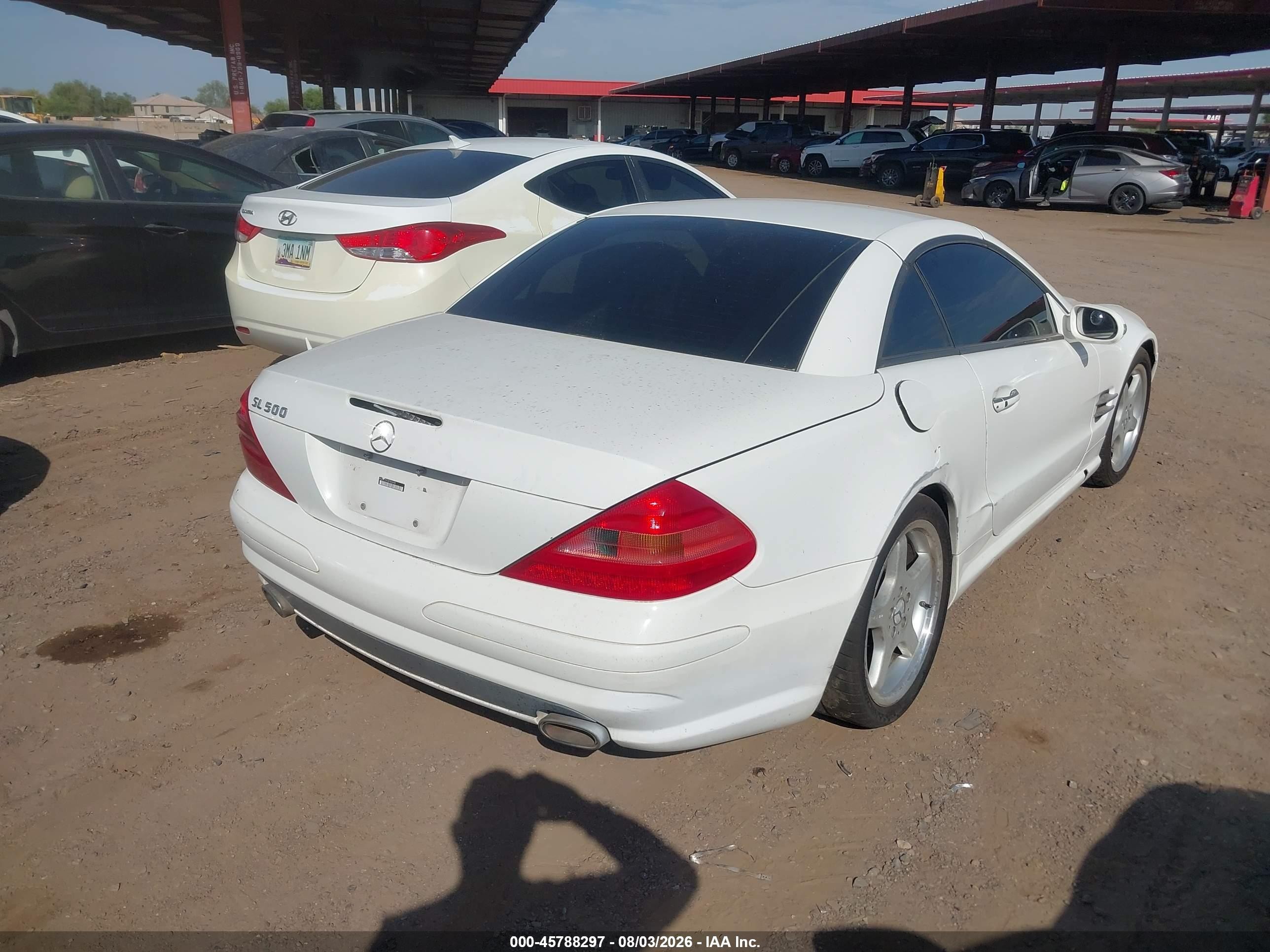 2003 Mercedes-benz Sl 500   White vin: WDBSK75F23F006648