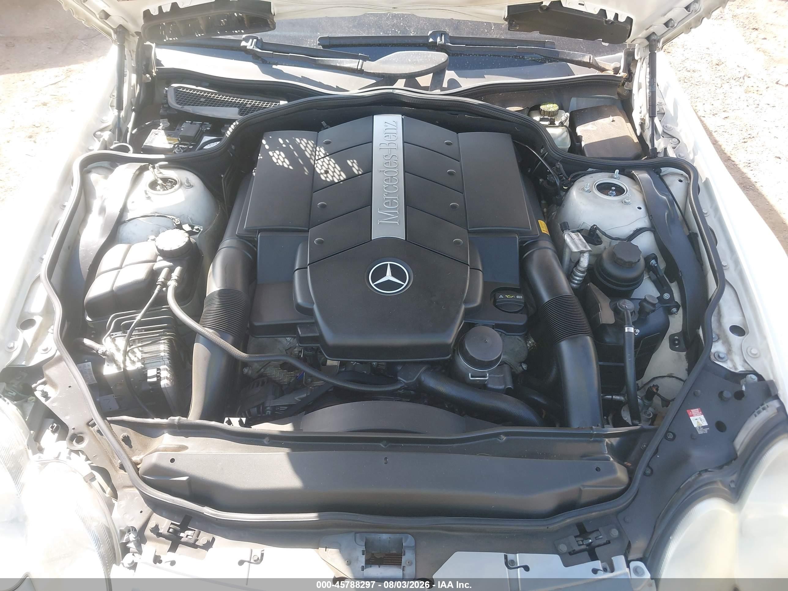 2003 Mercedes-benz Sl 500   White vin: WDBSK75F23F006648