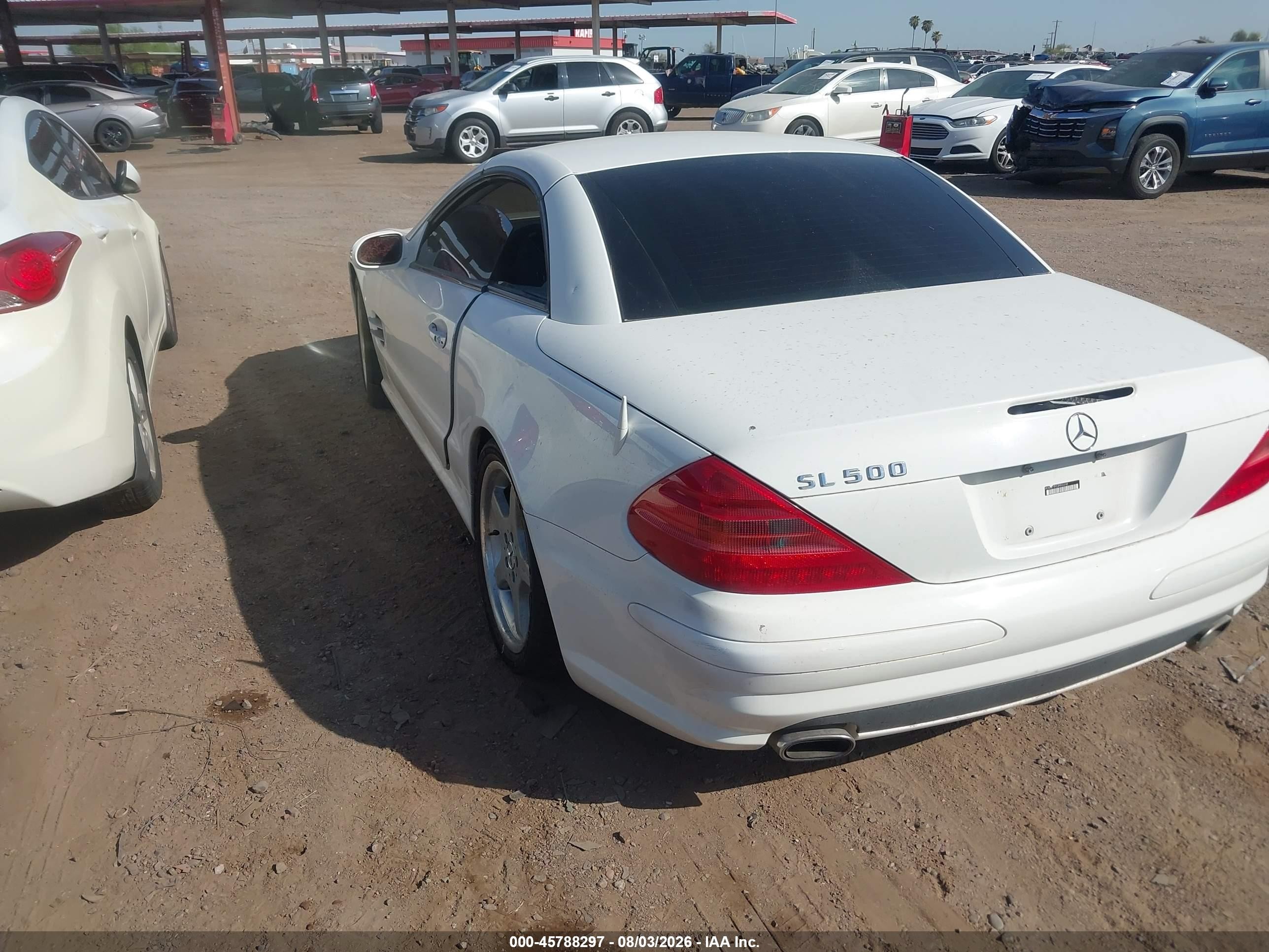 2003 Mercedes-benz Sl 500   White vin: WDBSK75F23F006648