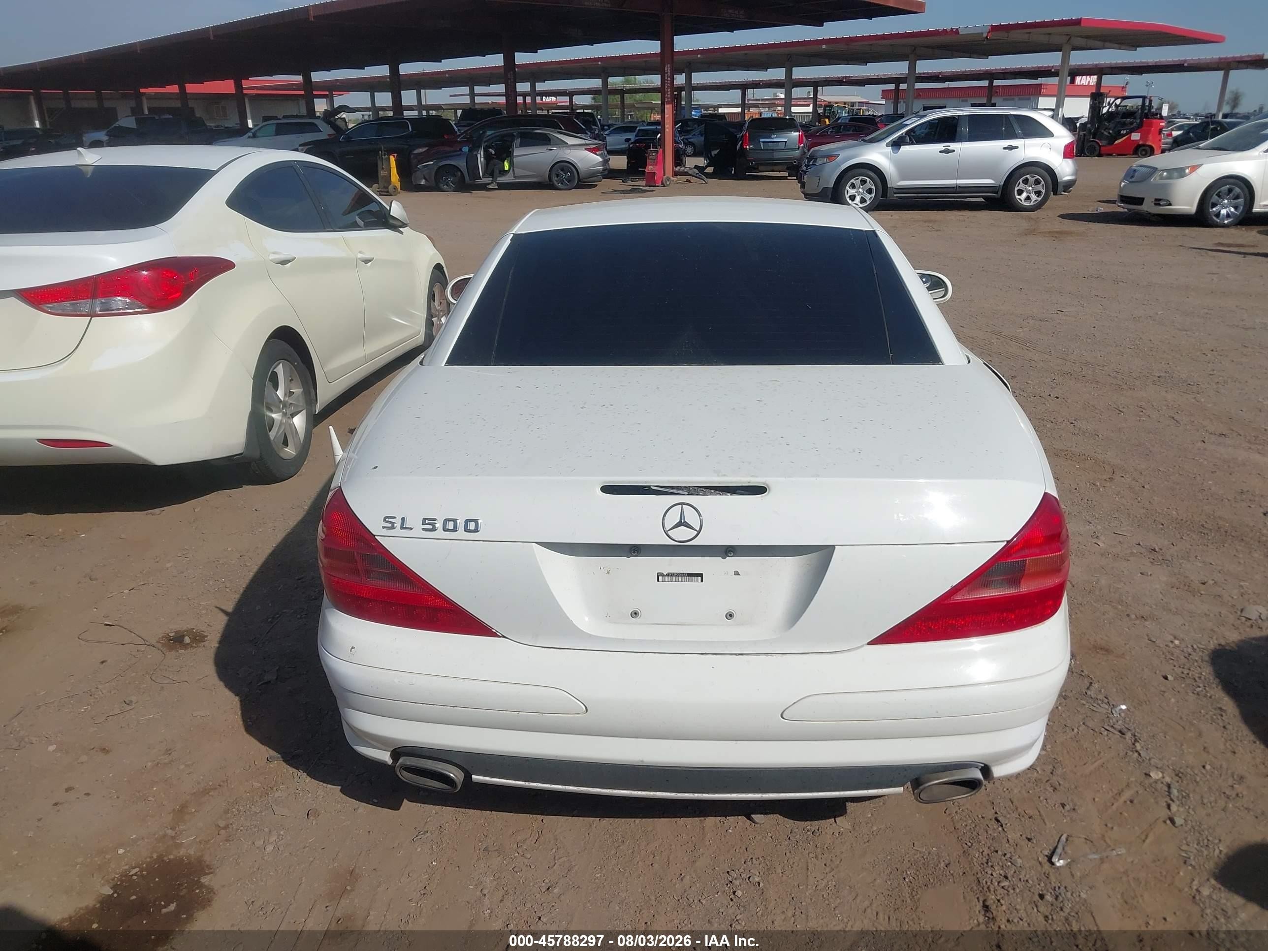 2003 Mercedes-benz Sl 500   White vin: WDBSK75F23F006648