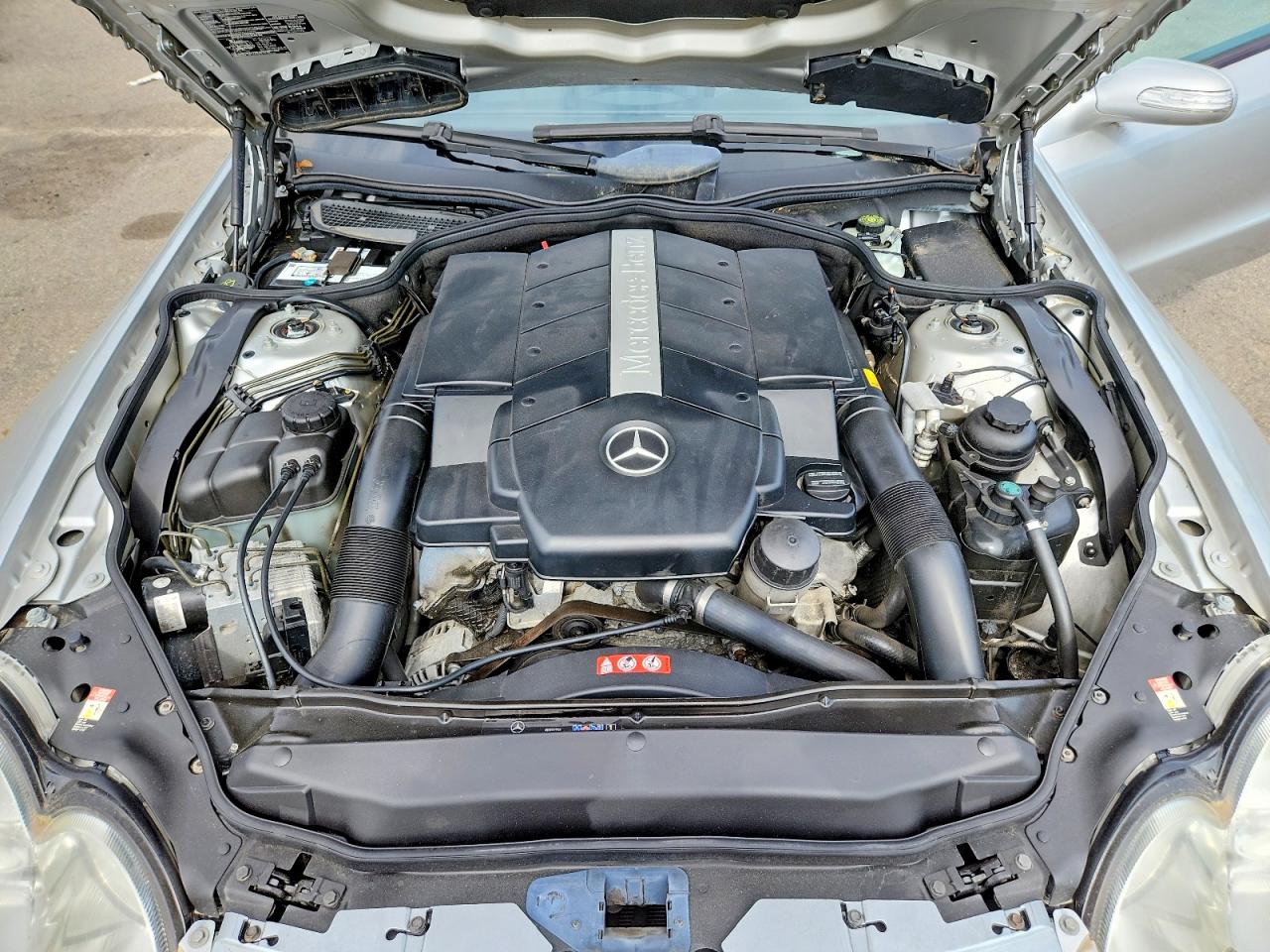 2004 Mercedes-benz Sl 500 Silver vin: WDBSK75F24F080511
