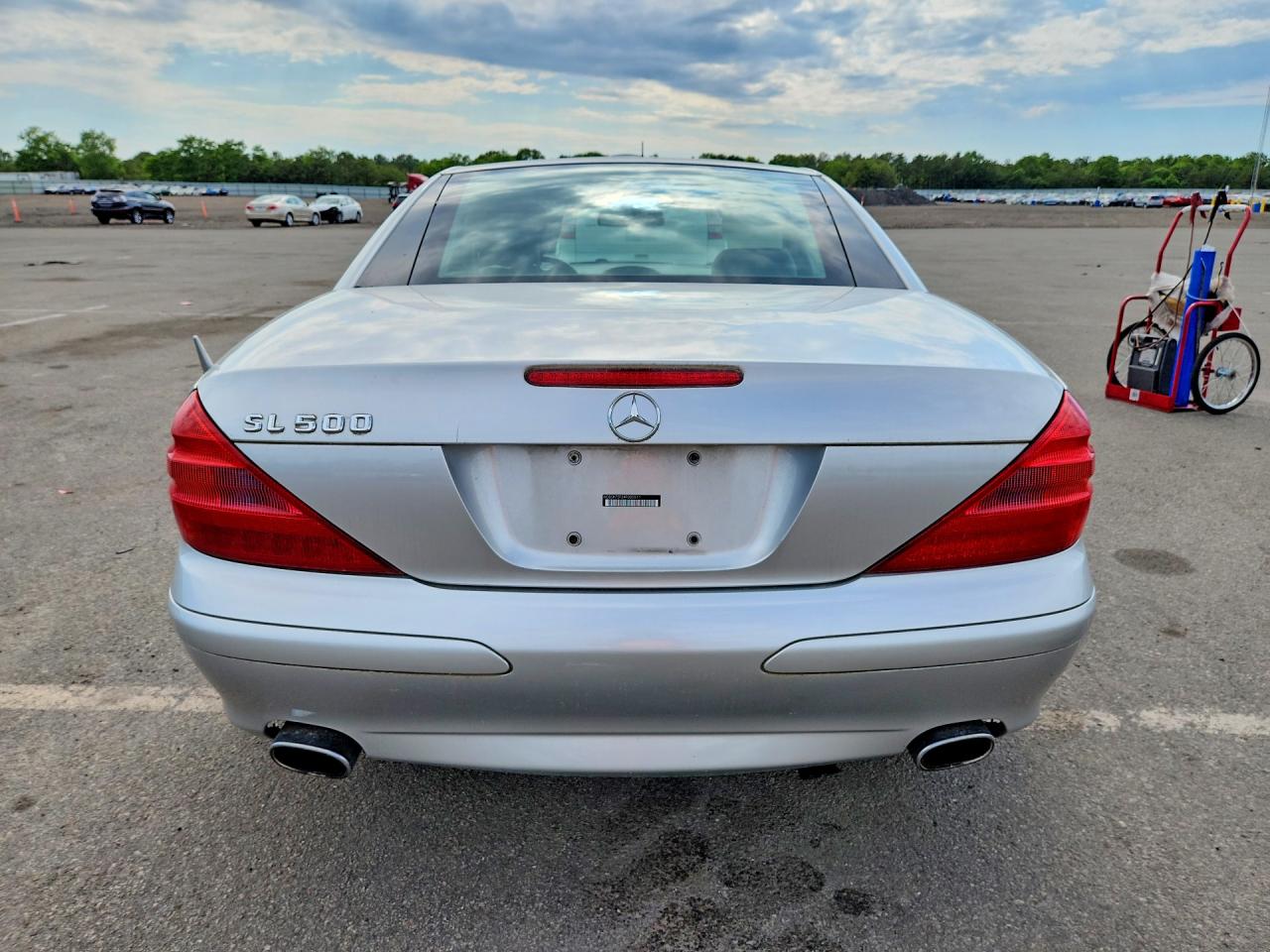 2004 Mercedes-benz Sl 500 Silver vin: WDBSK75F24F080511