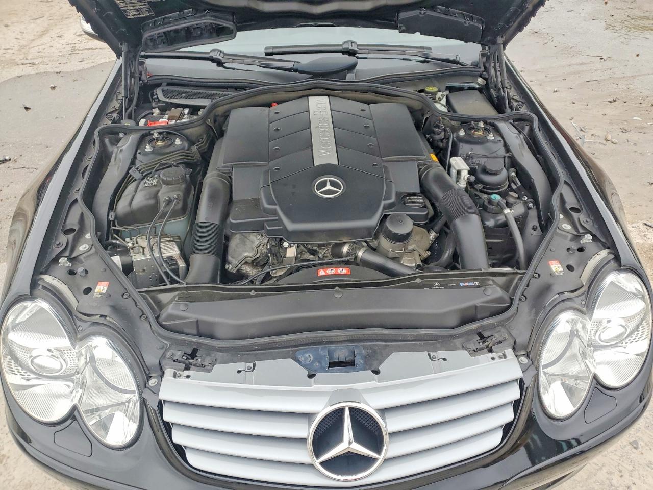 2004 Mercedes-benz Sl 500 Black vin: WDBSK75F24F086079