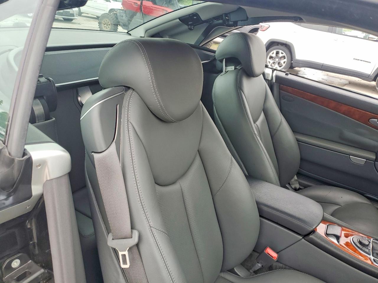 2004 Mercedes-benz Sl 500 Black vin: WDBSK75F24F086079
