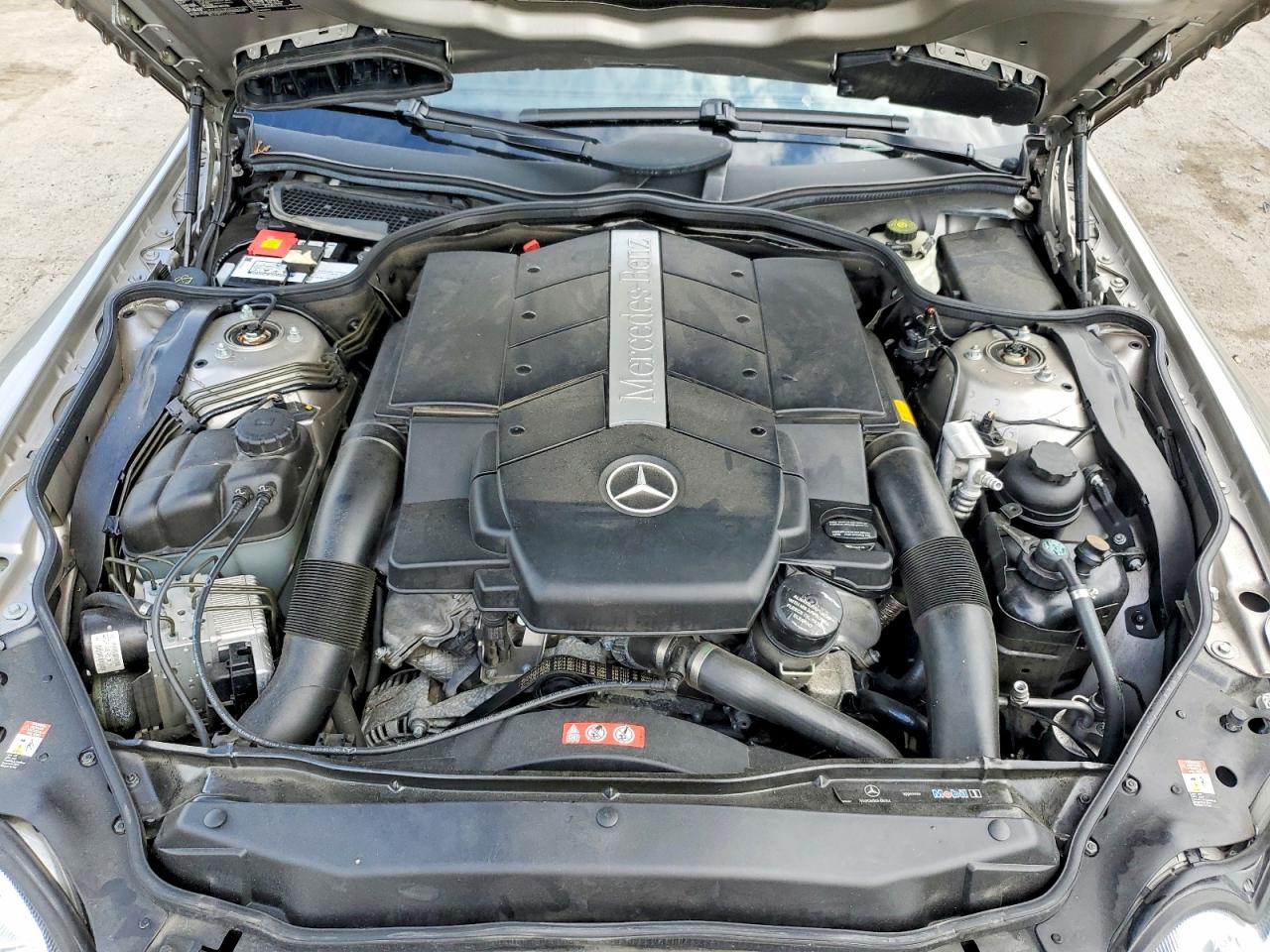 2005 Mercedes-benz Sl 500 Gray vin: WDBSK75F25F087301