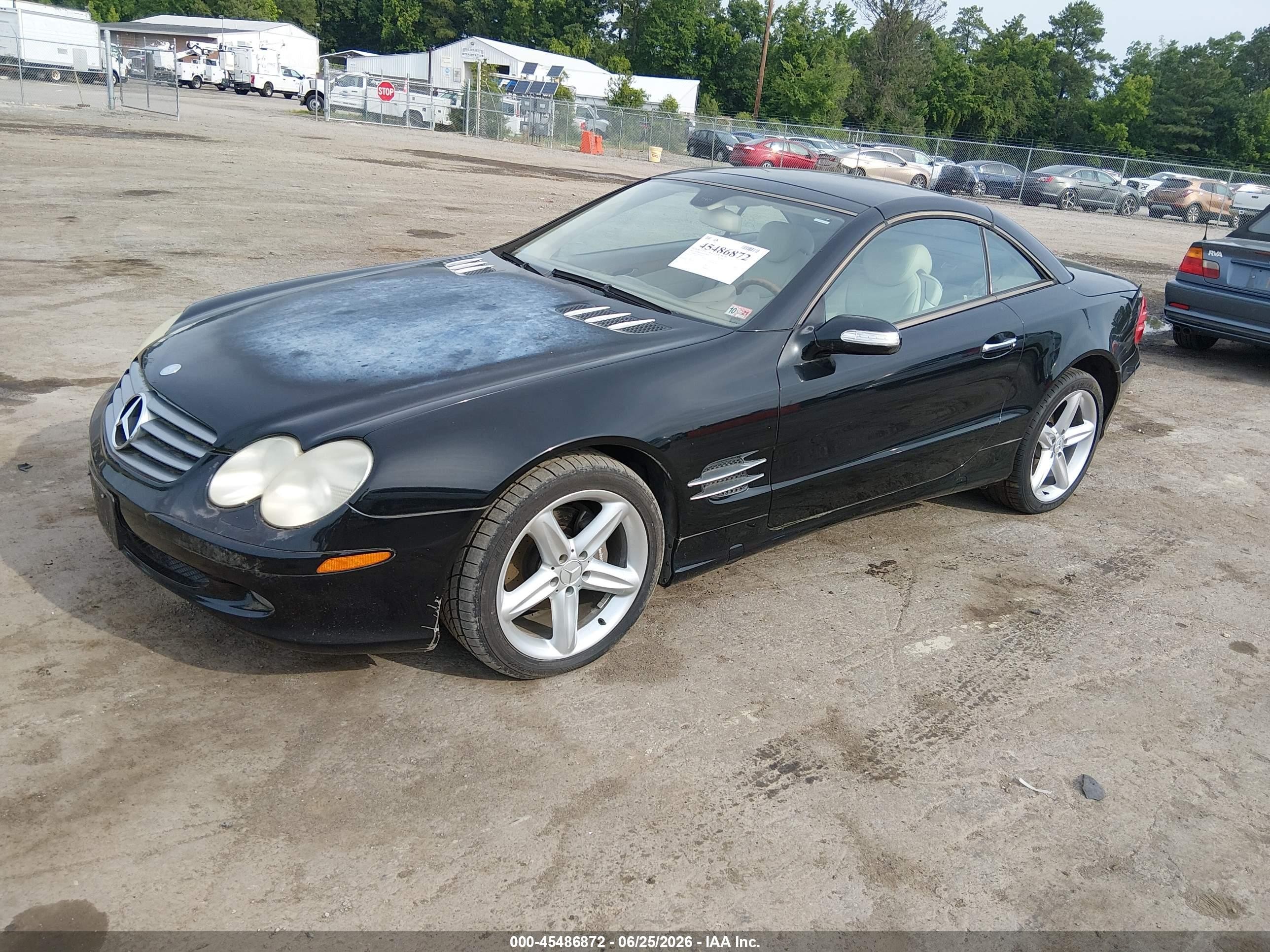 2005 Mercedes-benz Sl 500   Black vin: WDBSK75F25F093650