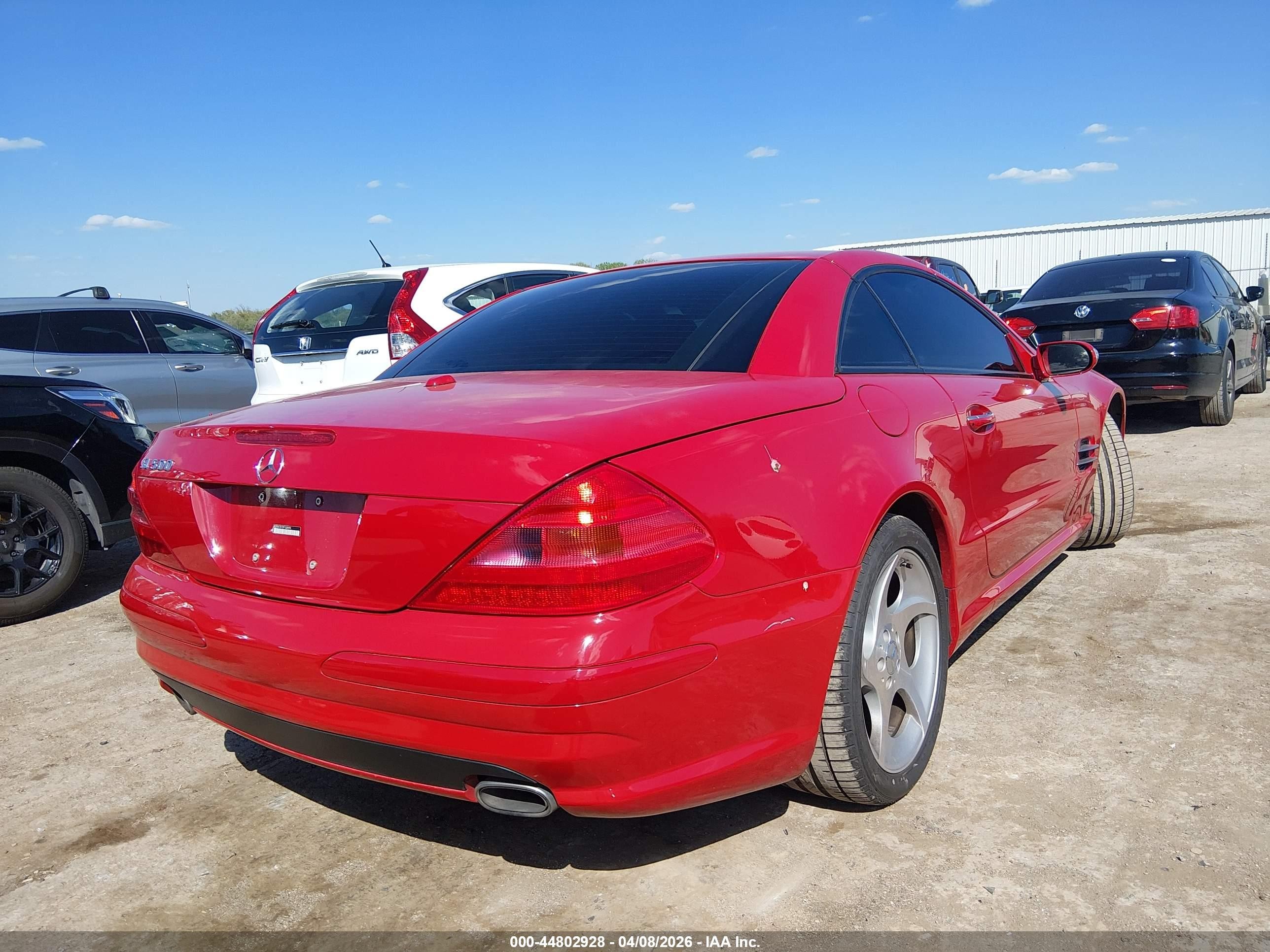 2005 Mercedes-benz Sl 500   Red vin: WDBSK75F25F104646