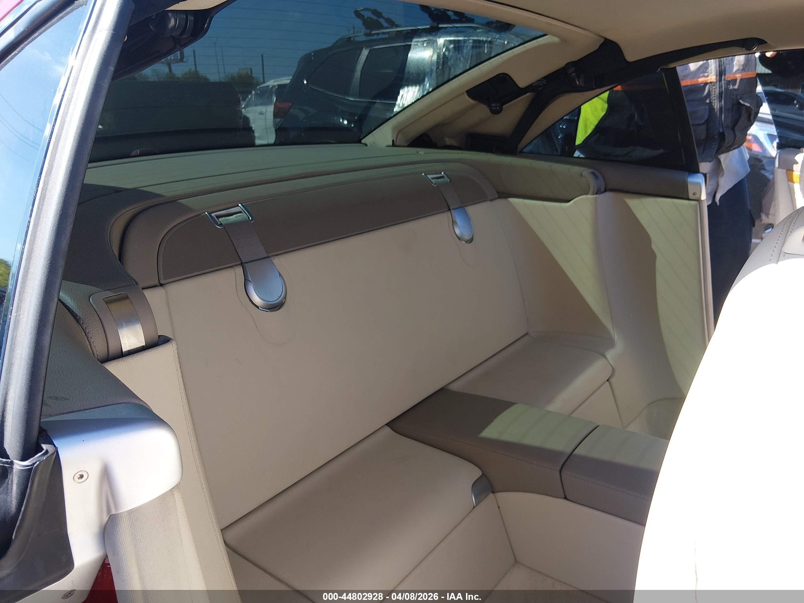 2005 Mercedes-benz Sl 500   Red vin: WDBSK75F25F104646