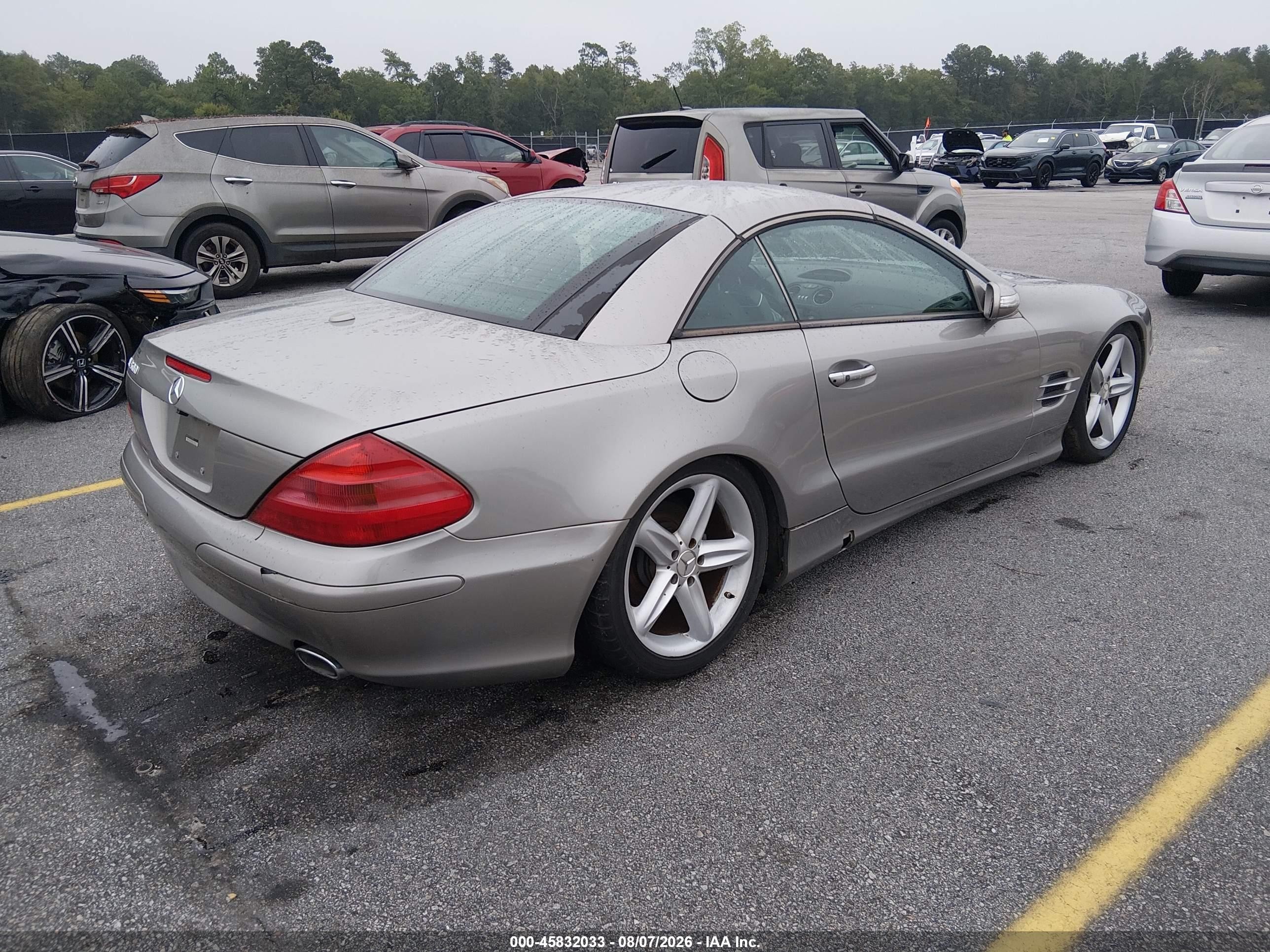 2006 Mercedes-benz Sl 500   Silver vin: WDBSK75F26F109007
