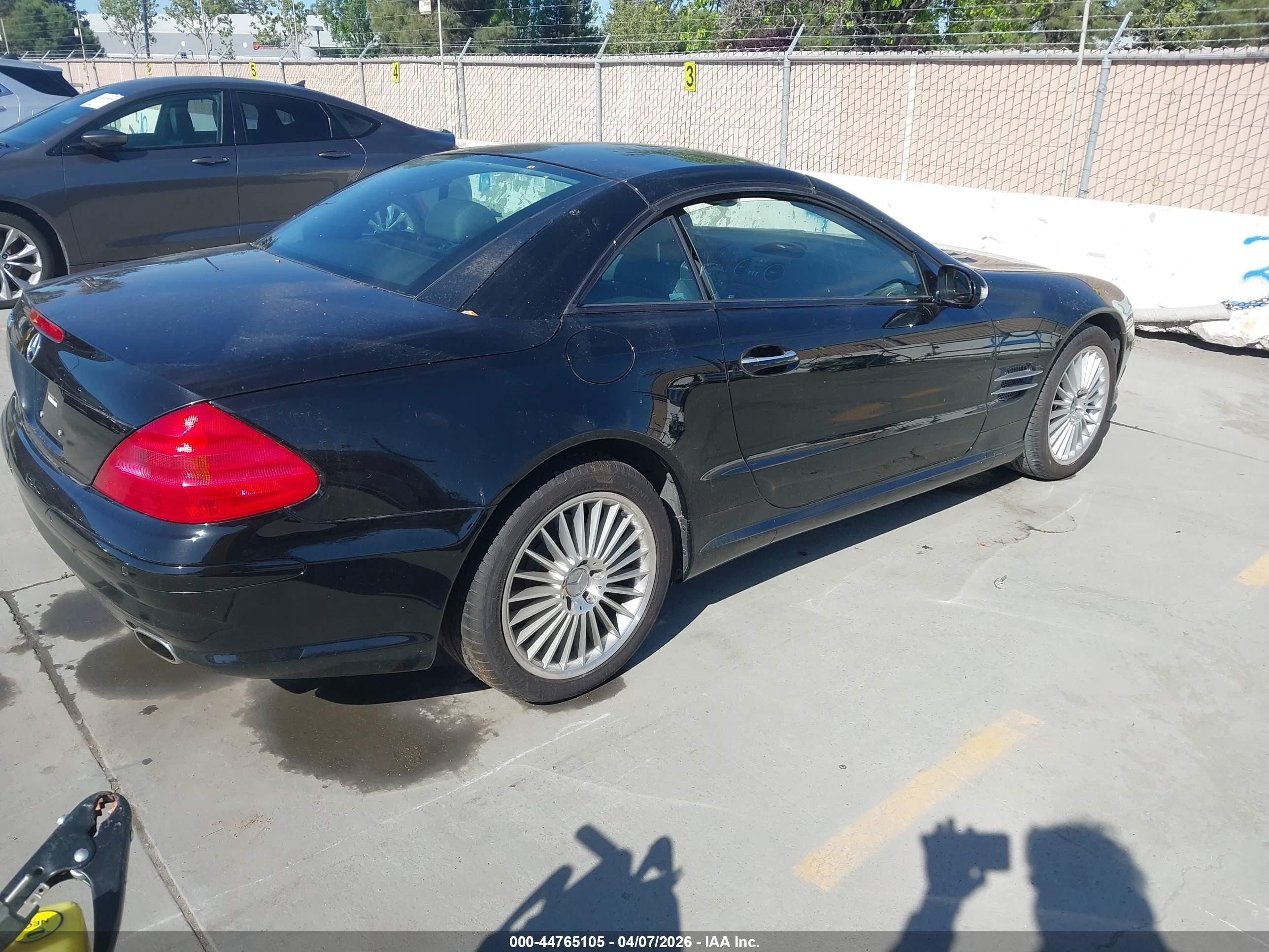 2003 Mercedes-benz Sl 500   Black vin: WDBSK75F33F033437