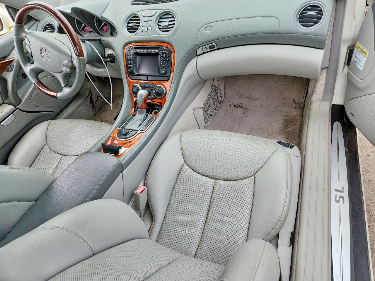 2003 Mercedes-benz Sl 500r White vin: WDBSK75F33F034765
