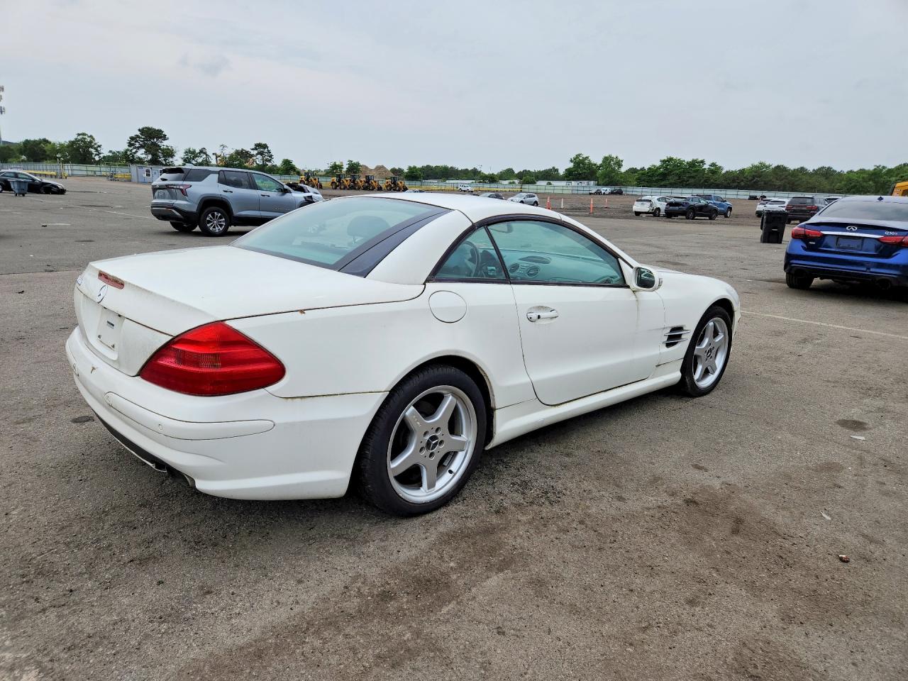 2003 Mercedes-benz Sl 500r White vin: WDBSK75F33F034765