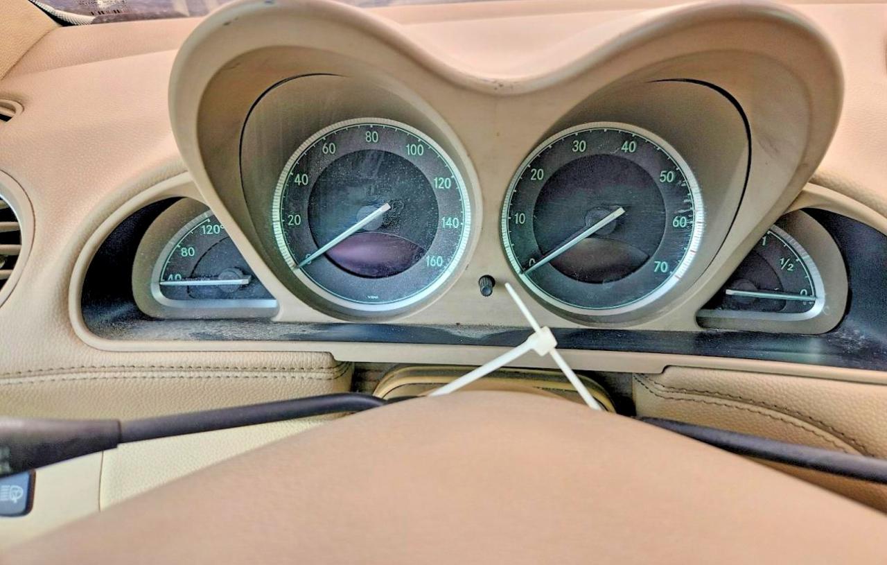 2003 Mercedes-benz Sl 500 White vin: WDBSK75F33F060315