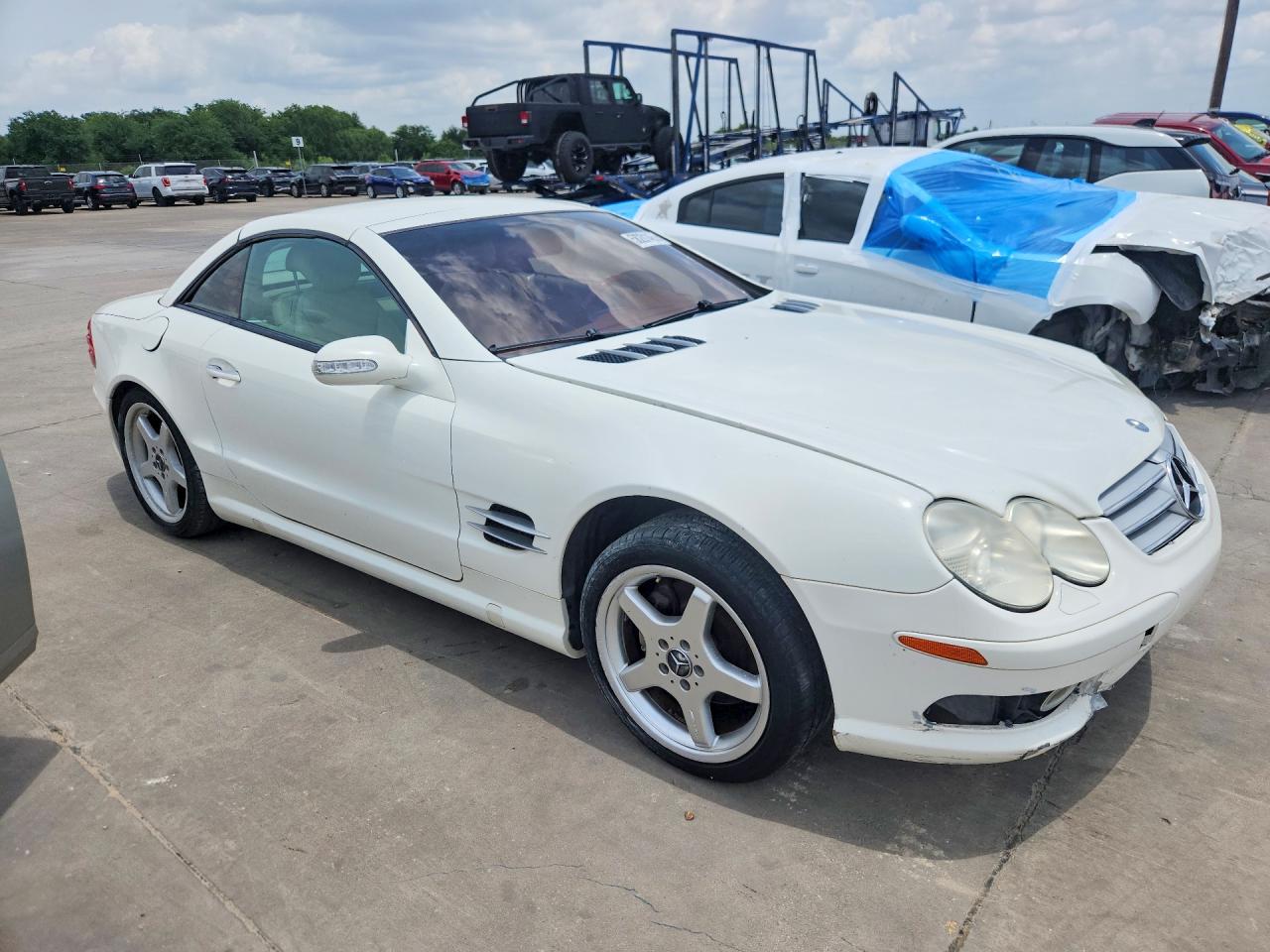2003 Mercedes-benz Sl 500 White vin: WDBSK75F33F060315