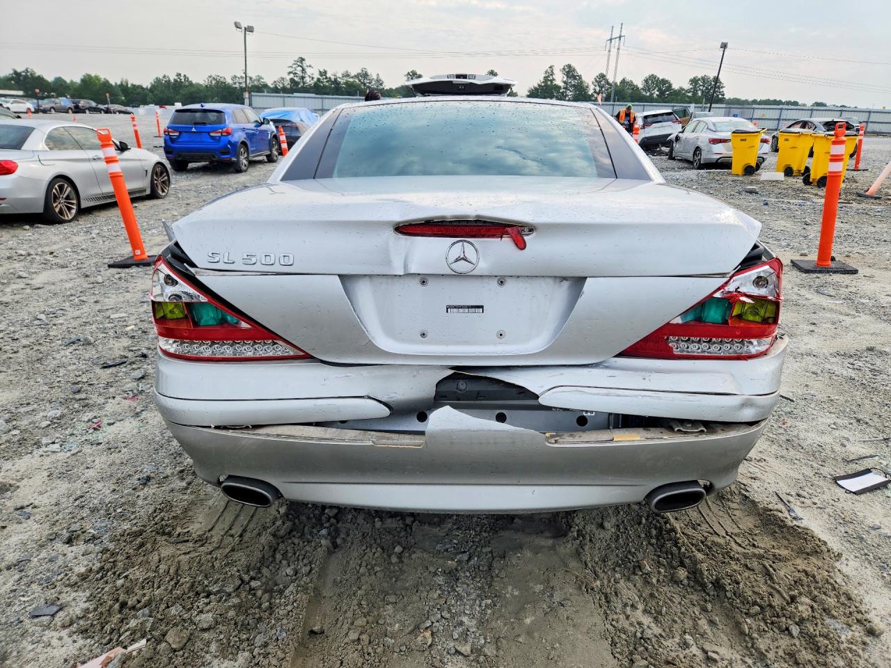 2004 Mercedes-benz Sl 500 Silver vin: WDBSK75F44F068019