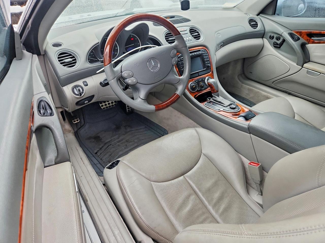 2004 Mercedes-benz Sl 500 Silver vin: WDBSK75F44F075732