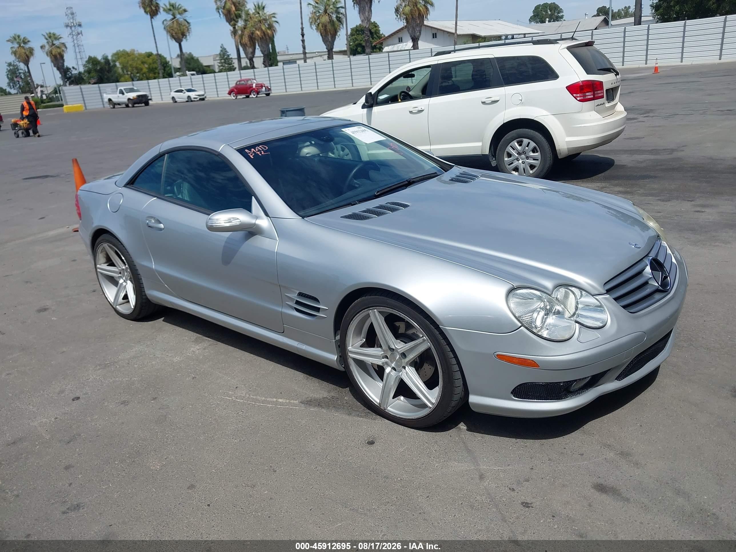 2005 Mercedes-benz Sl 500   Серебряный vin: WDBSK75F45F087350