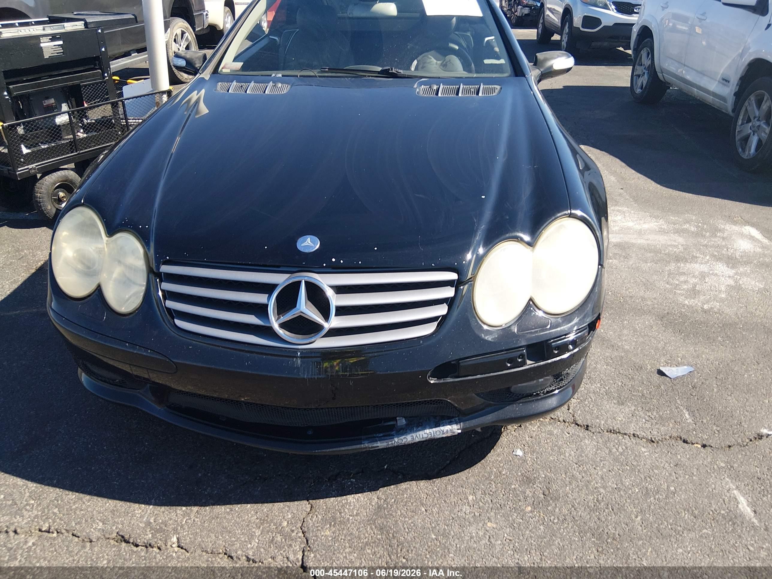 2005 Mercedes-benz Sl 500   Black vin: WDBSK75F45F106477