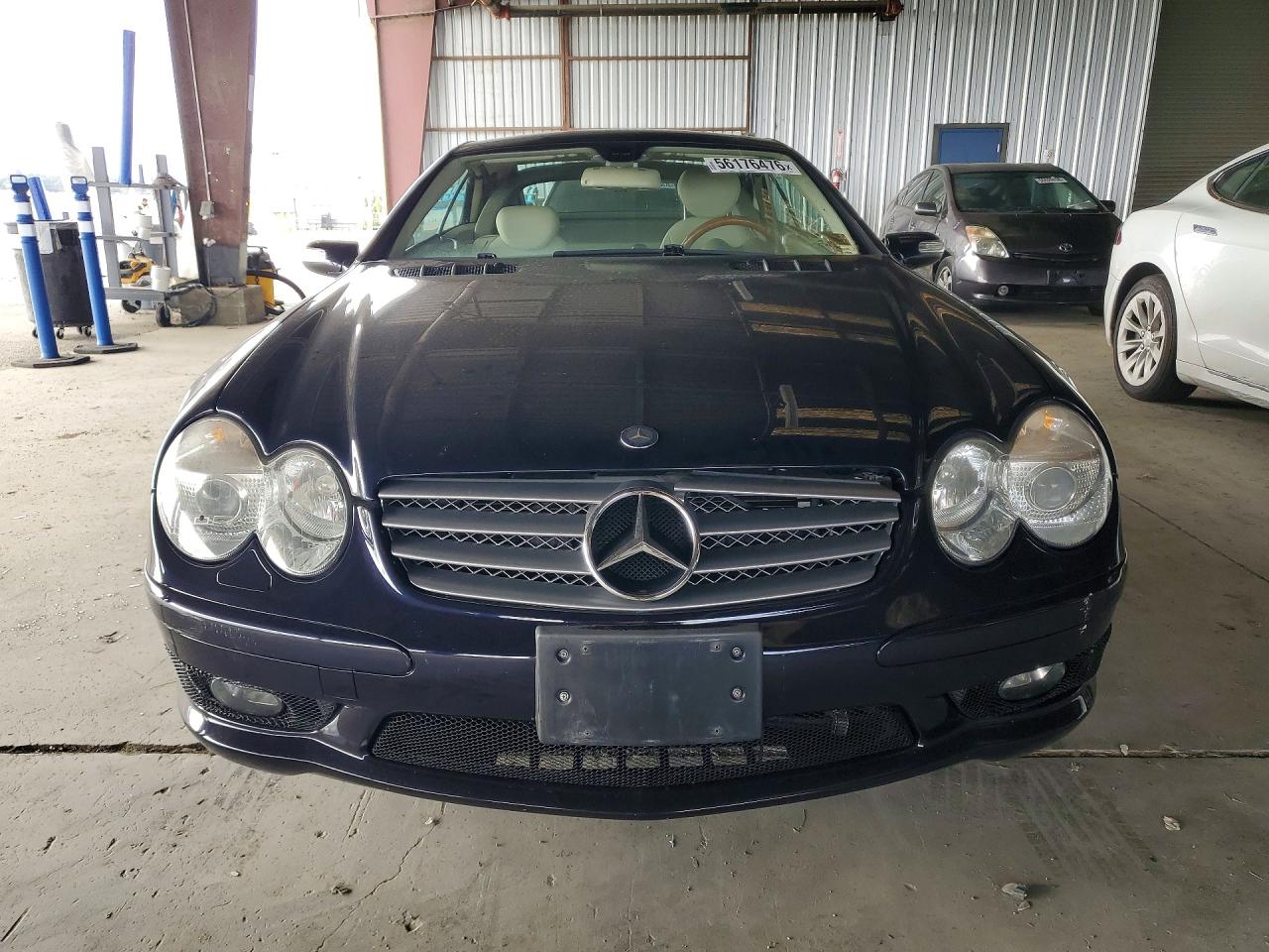 2006 Mercedes-benz Sl 500 Blue vin: WDBSK75F46F109820