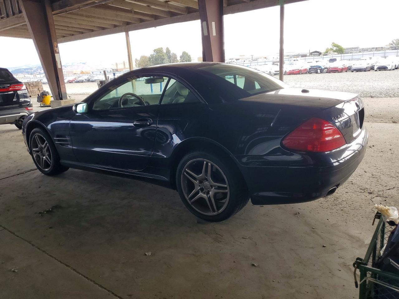 2006 Mercedes-benz Sl 500 Blue vin: WDBSK75F46F109820
