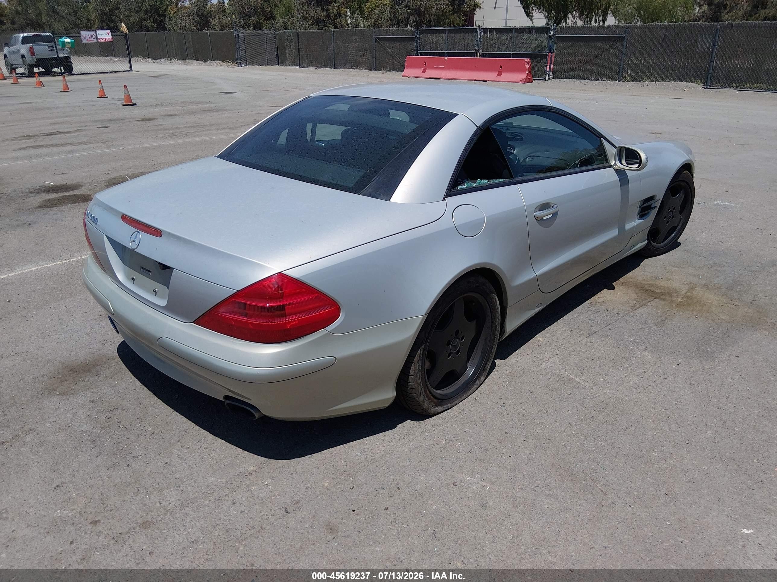 2003 Mercedes-benz Sl 500   Silver vin: WDBSK75F53F009897