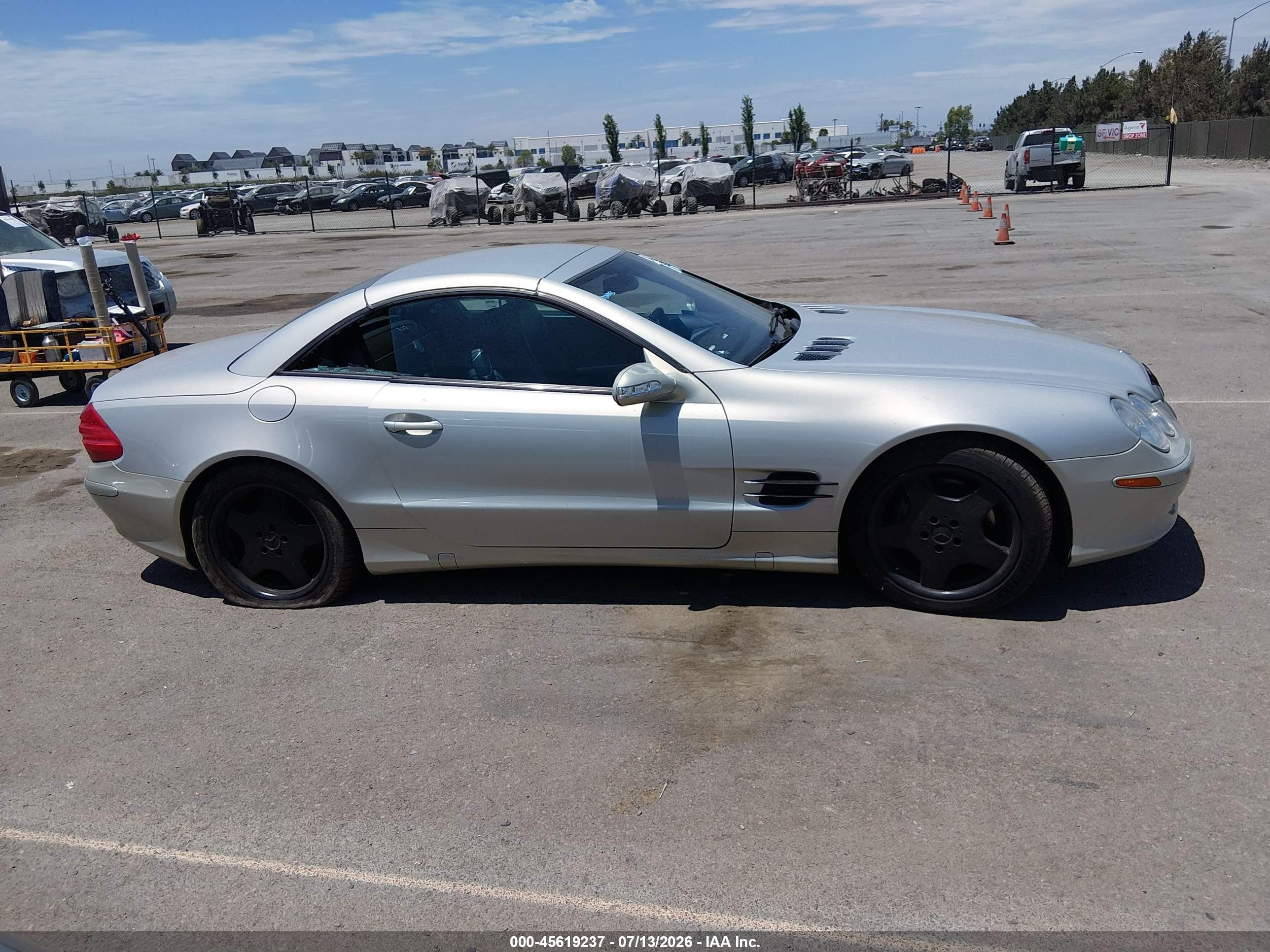 2003 Mercedes-benz Sl 500   Silver vin: WDBSK75F53F009897