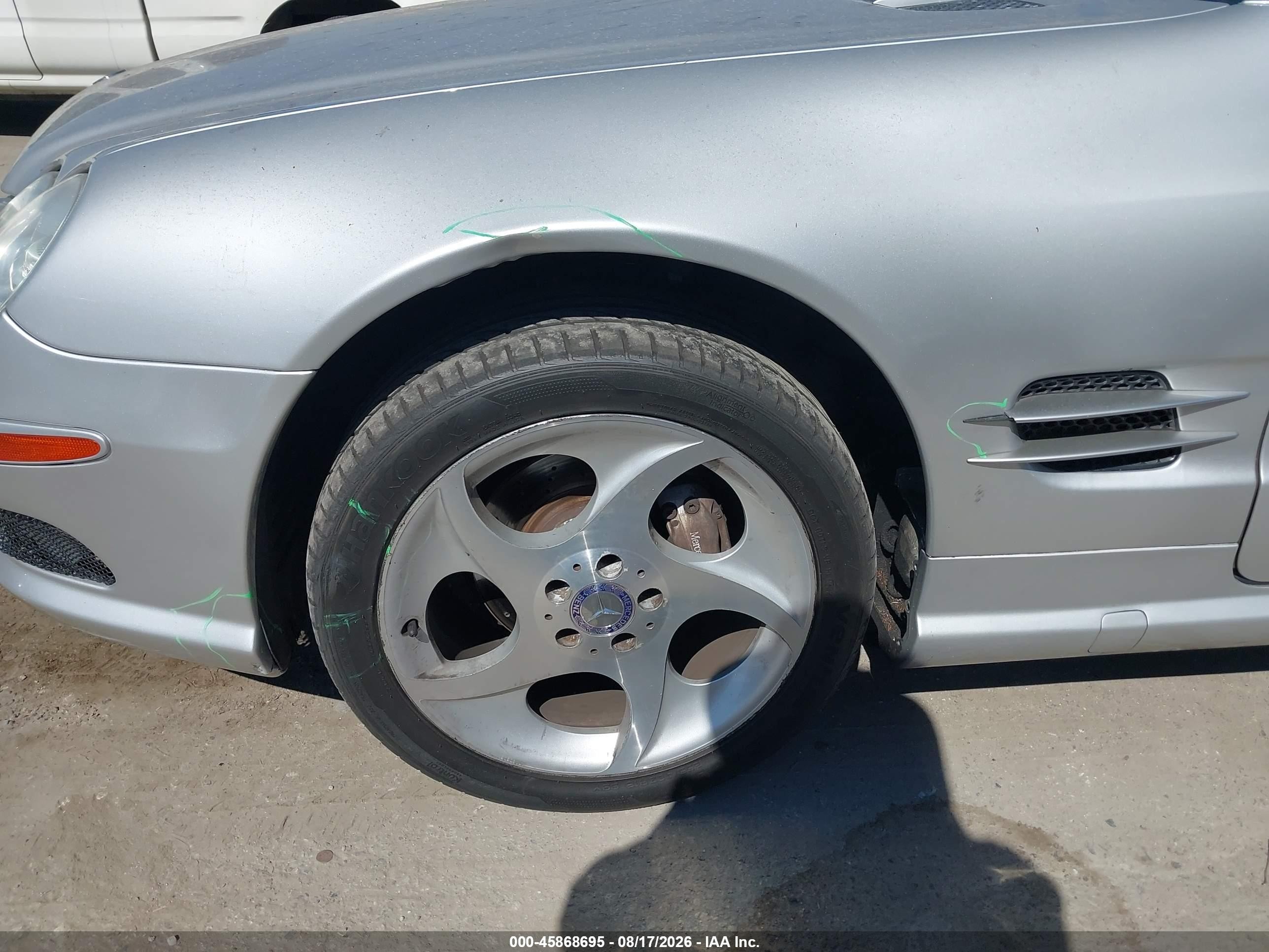 2004 Mercedes-benz Sl 500 Silver vin: WDBSK75F54F065002