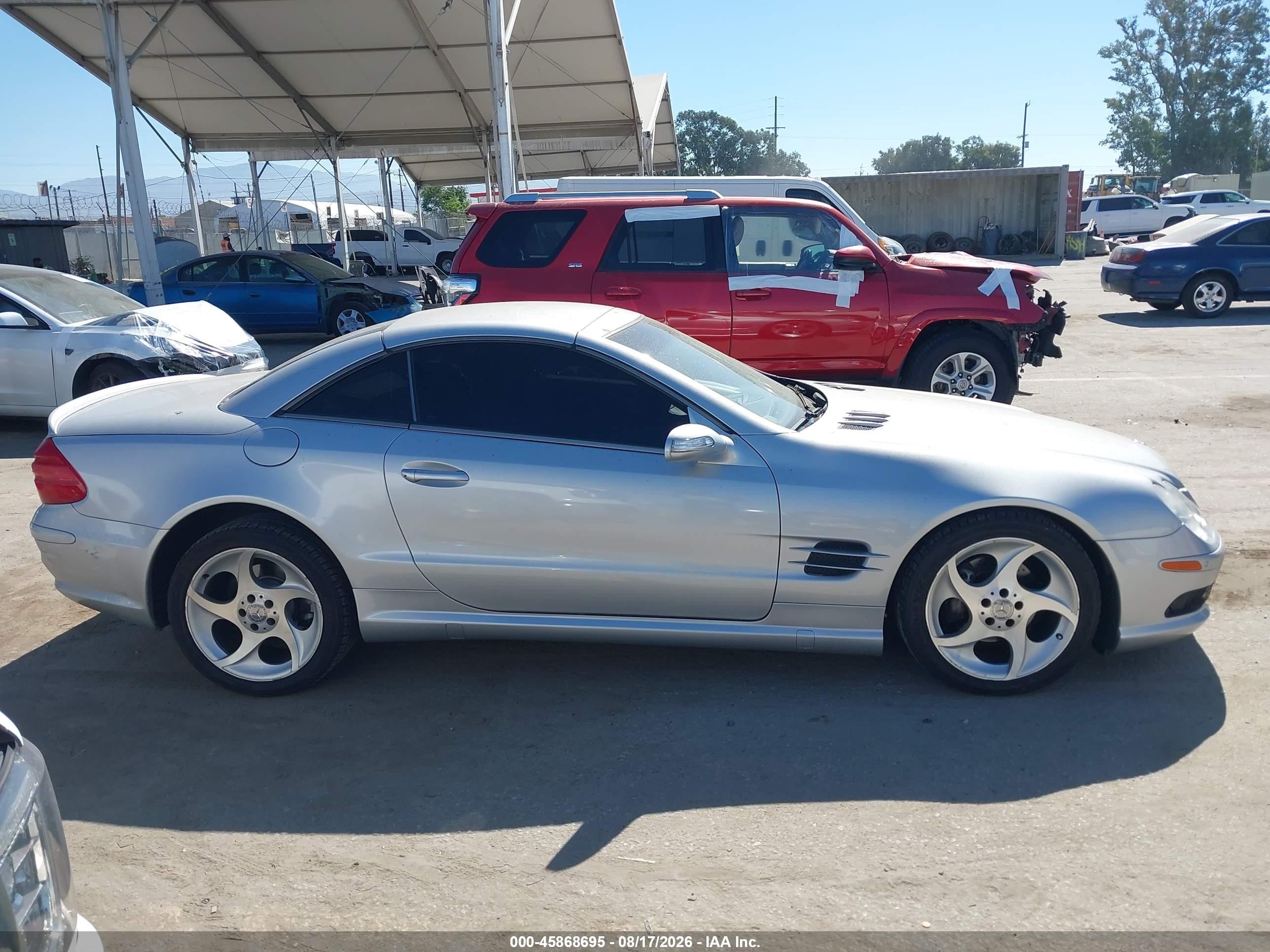 2004 Mercedes-benz Sl 500 Silver vin: WDBSK75F54F065002