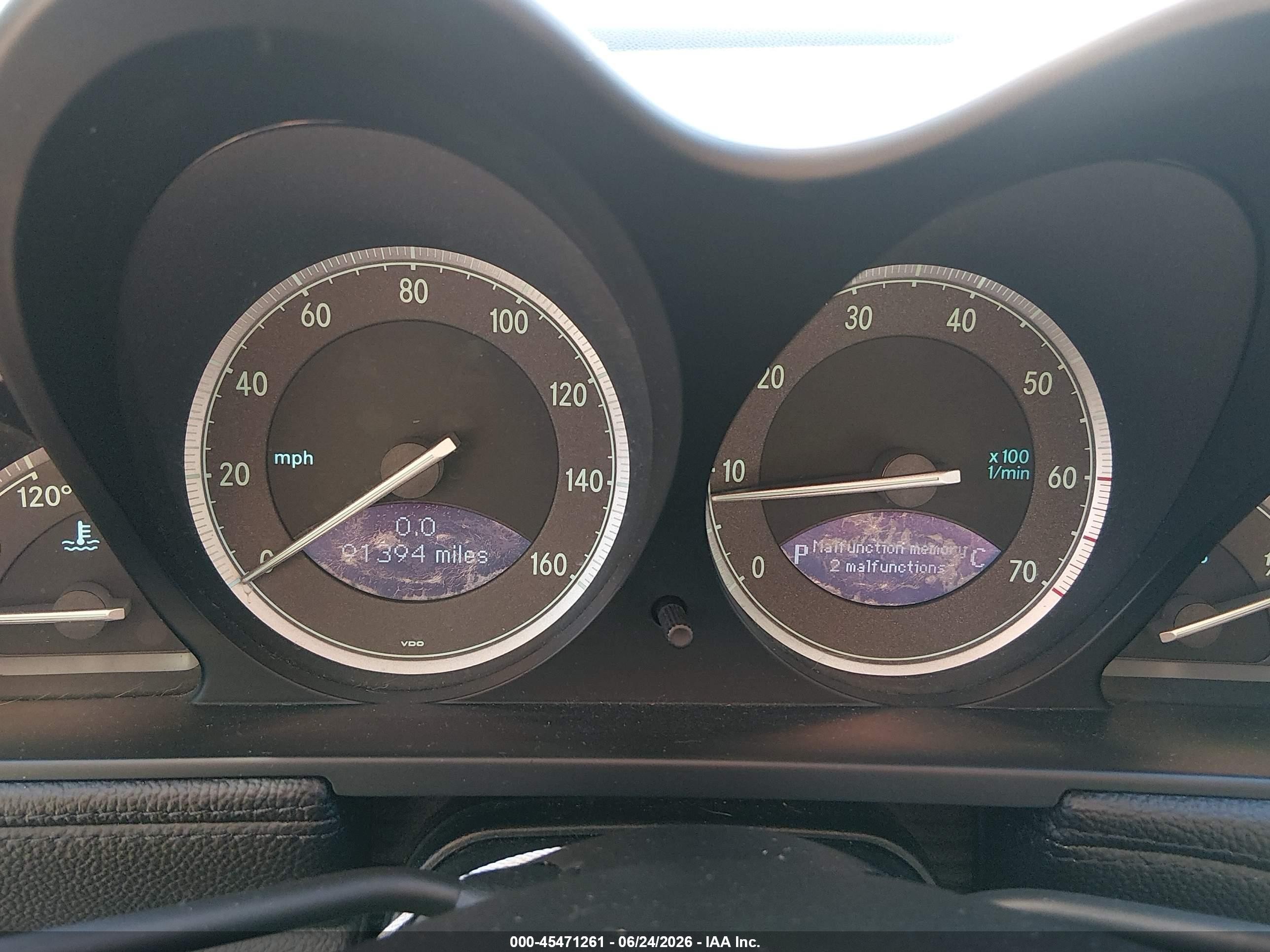2004 Mercedes-benz Sl 500   Silver vin: WDBSK75F54F078316