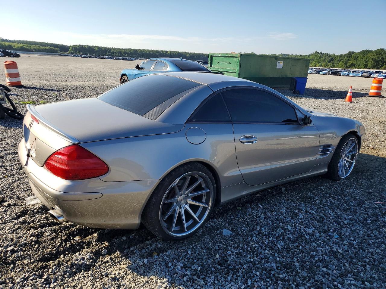 2005 Mercedes-benz Sl 500 Серебряный vin: WDBSK75F55F103040