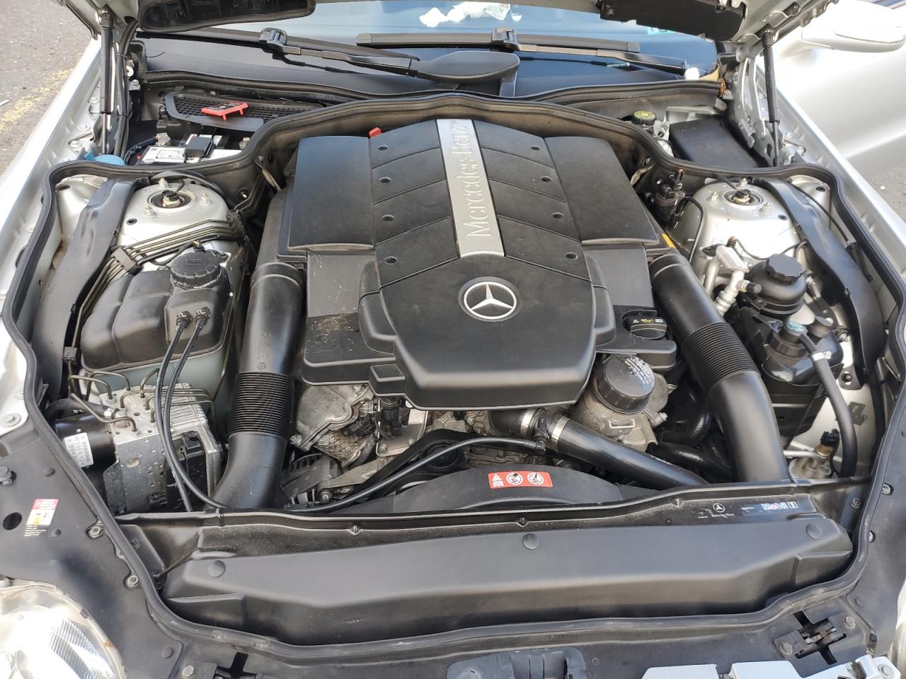 2006 Mercedes-benz Sl 500 Серебряный vin: WDBSK75F56F110202